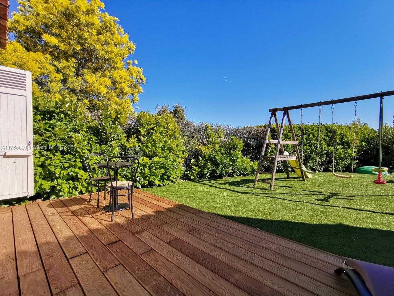 Small Image of 6 Trav. des Impiniers, 06220 Vallauris, France Number 22