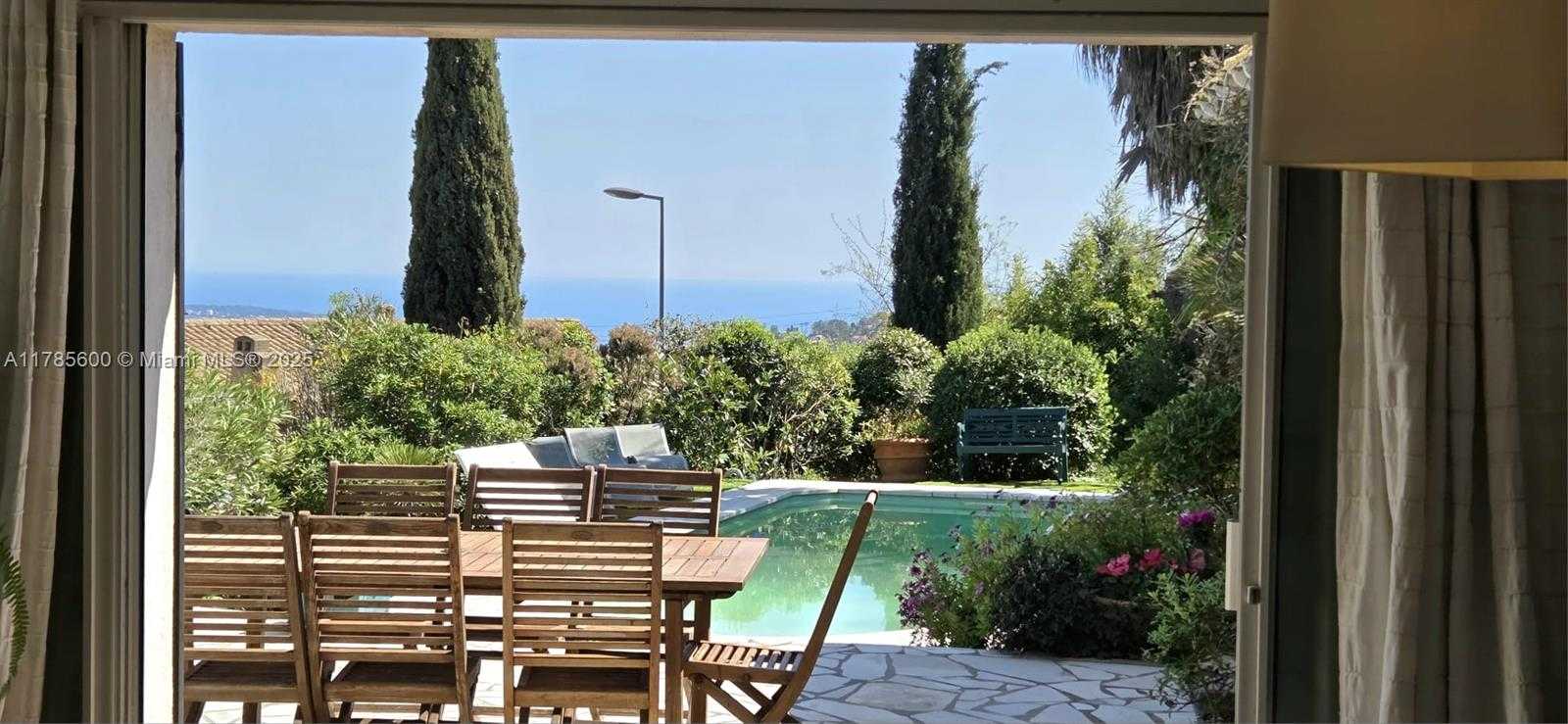 Small Image of 6 Trav. des Impiniers, 06220 Vallauris, France Number 34