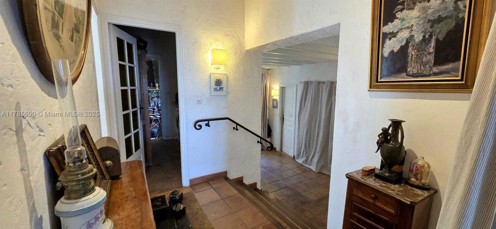 Small Image of 6 Trav. des Impiniers, 06220 Vallauris, France Number 36