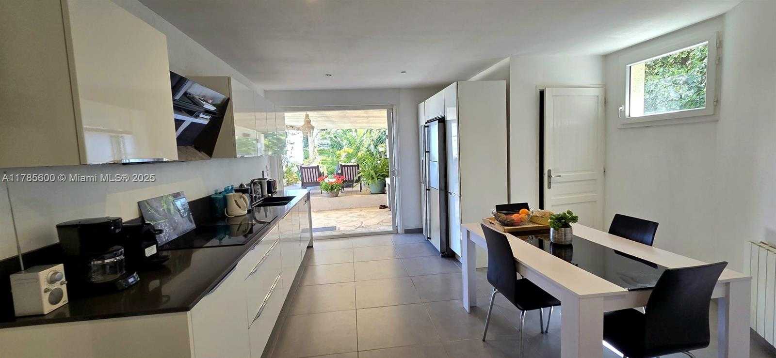 Small Image of 6 Trav. des Impiniers, 06220 Vallauris, France Number 39