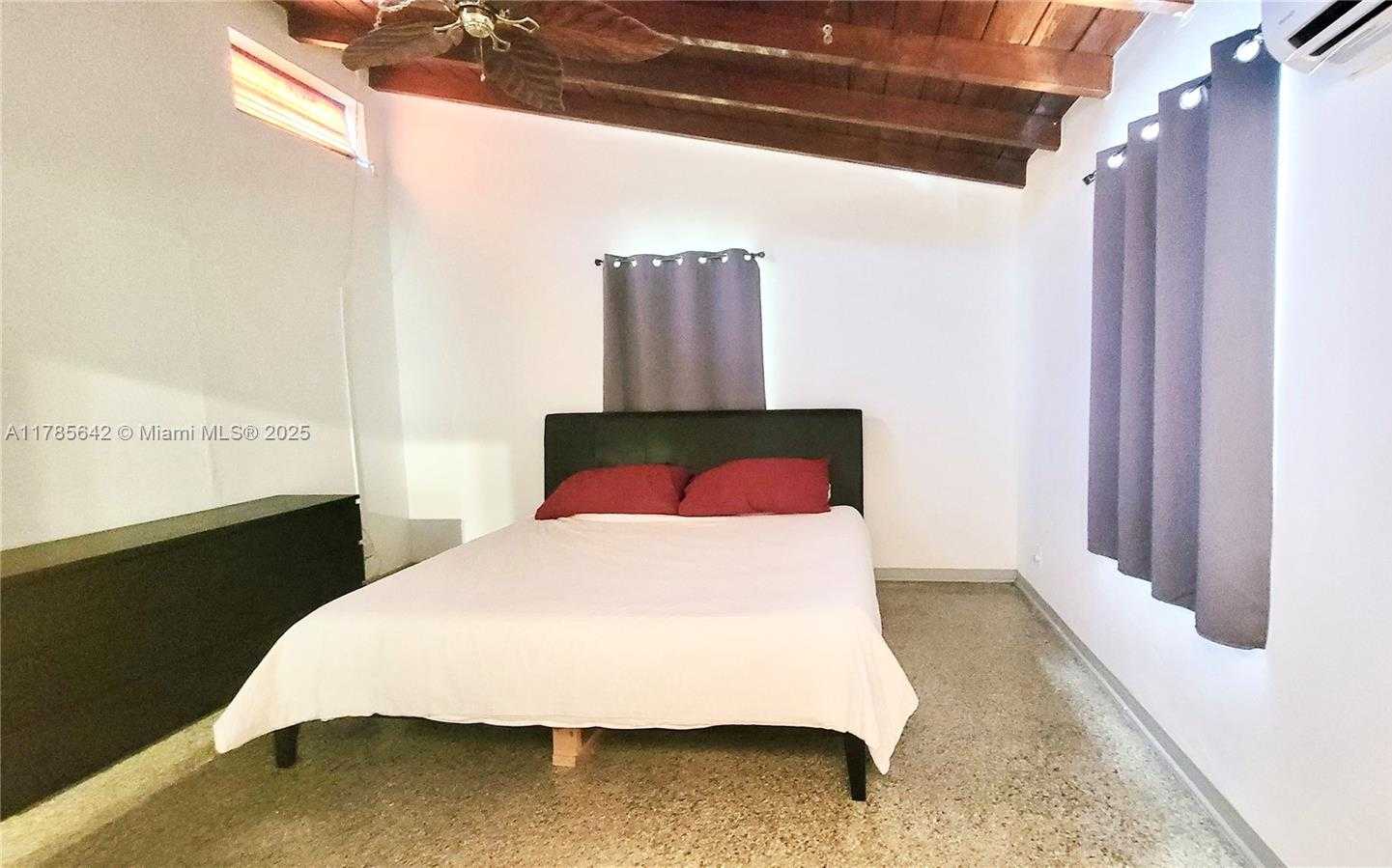 Small Image of 2127 SCOTT ST, Hollywood Number 12