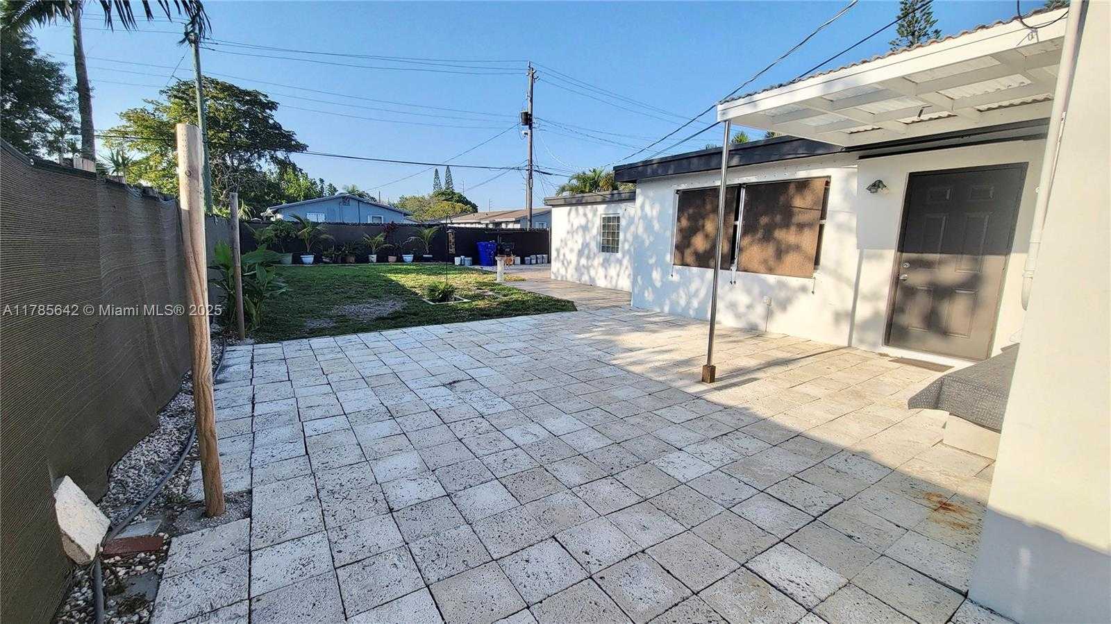 Small Image of 2127 SCOTT ST, Hollywood Number 19