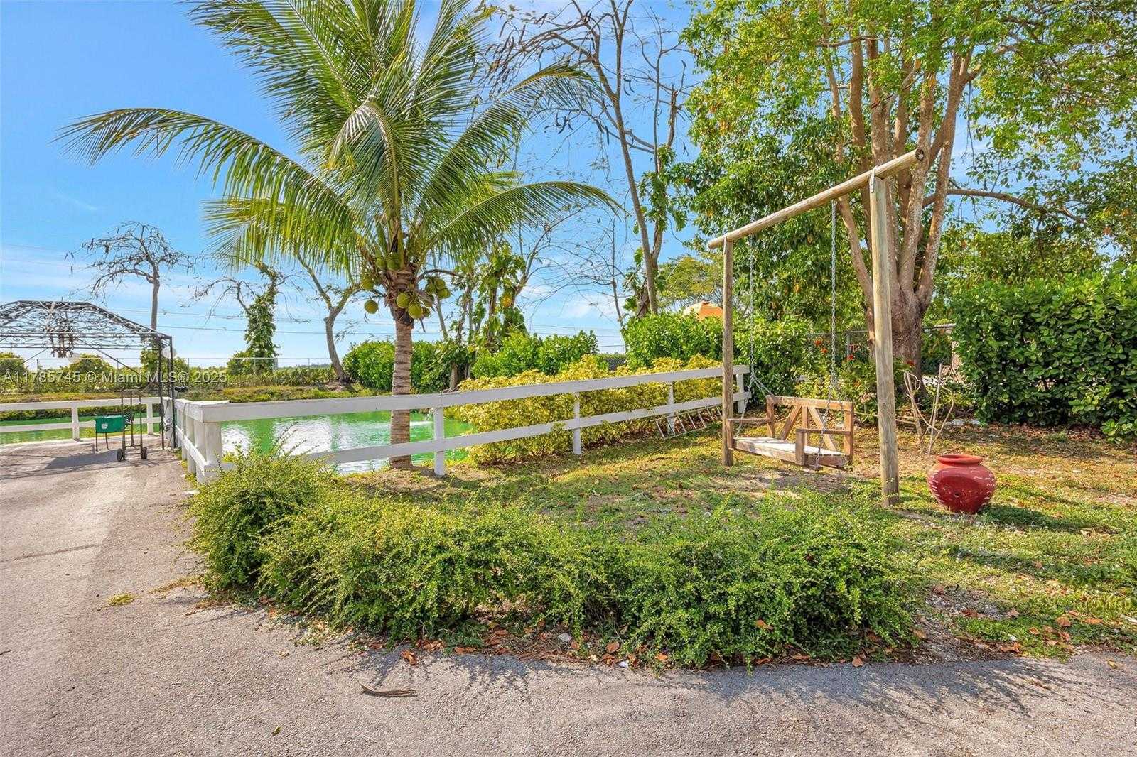 Small Image of 36355 SOUTH WEST 192ND AVE, Homestead Number 52