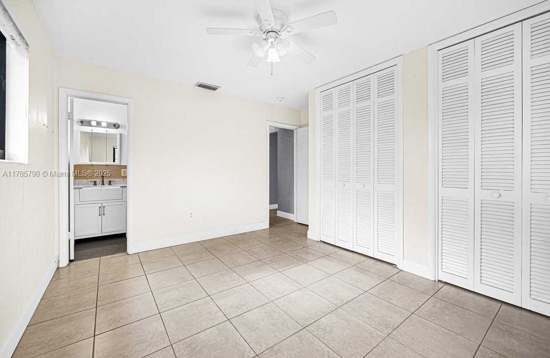 Small Image of 8451 NORTH WEST 10TH ST, Pembroke Pines Number 18