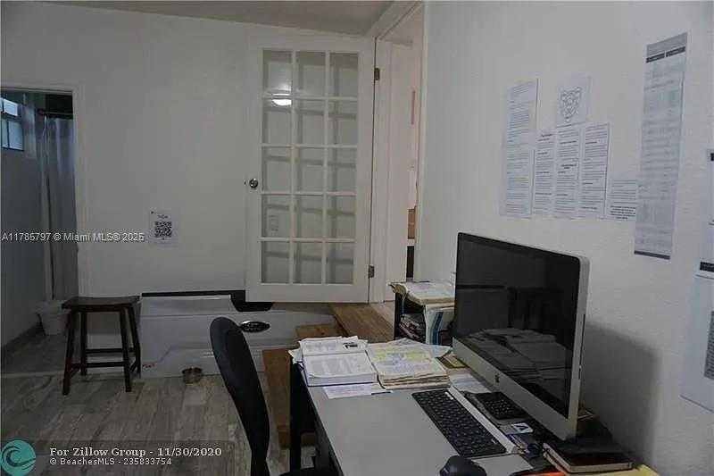 Small Image of 771 EAST 35TH ST, Hialeah Number 10