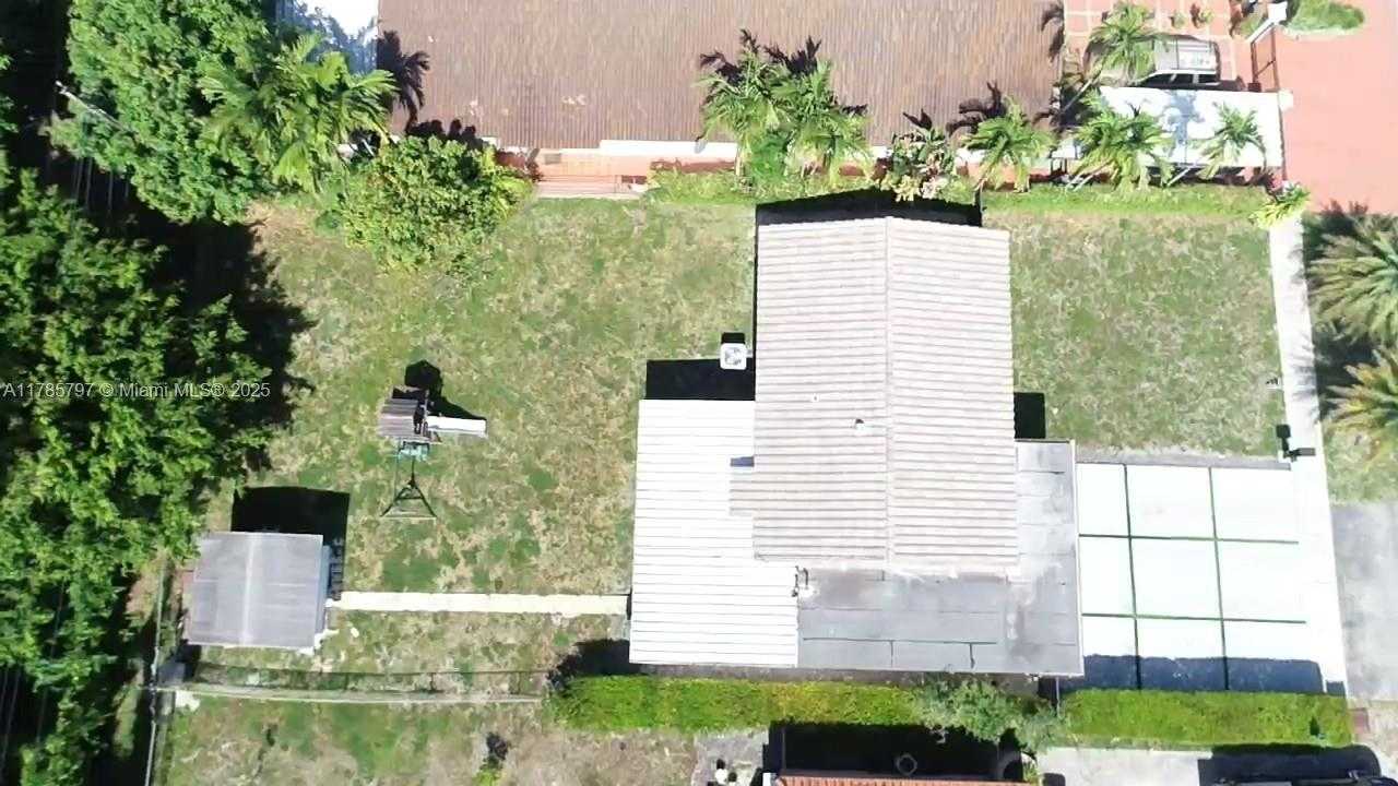 Small Image of 771 EAST 35TH ST, Hialeah Number 29