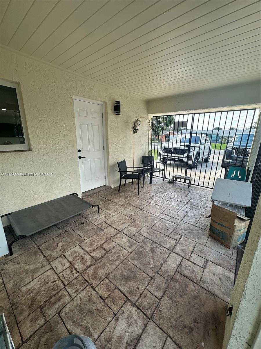Small Image of 7531 TROPICANA ST, Miramar Number 13