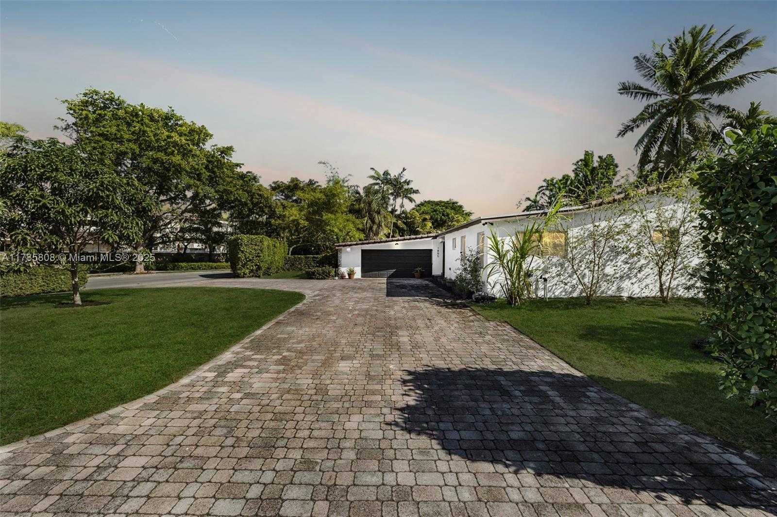 Small Image of 1805 NORTH EAST 117TH RD, North Miami Number 19
