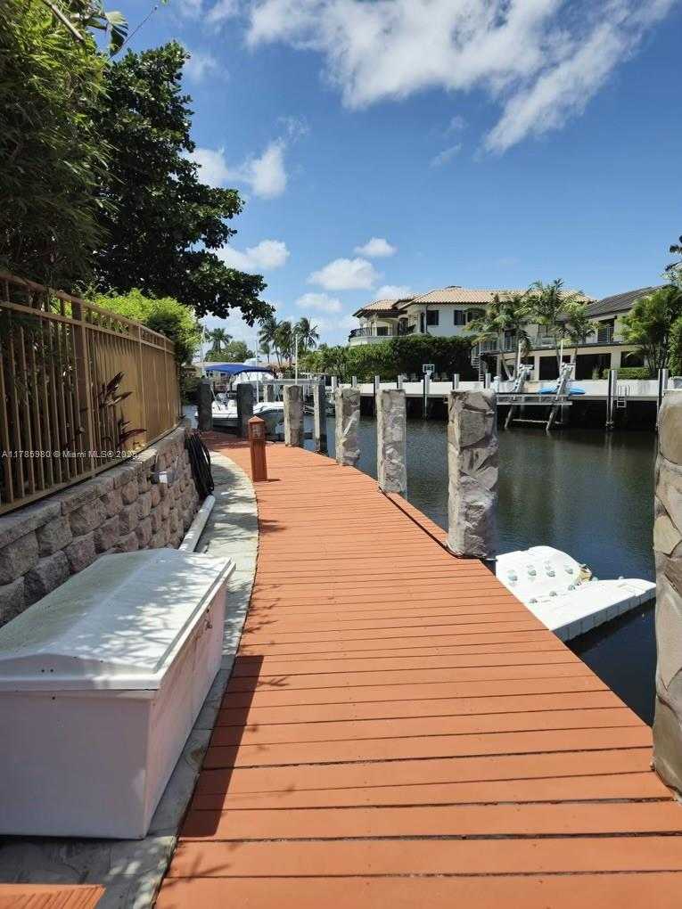 Small Image of 4050 NORTH EAST 25TH AVE, Lighthouse Point Number 6