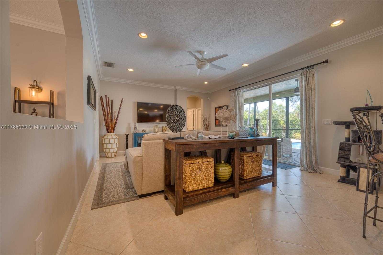 Small Image of 1454 NEWHAVEN POINT LN, West Palm Beach Number 24