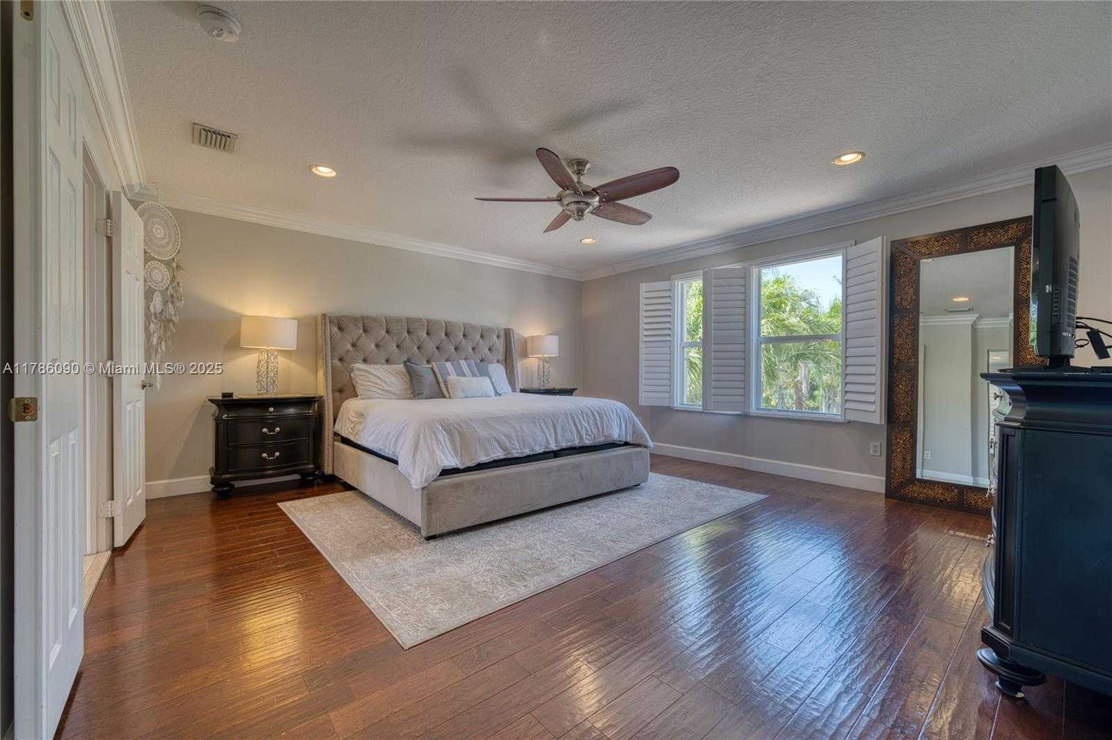 Small Image of 1454 NEWHAVEN POINT LN, West Palm Beach Number 27