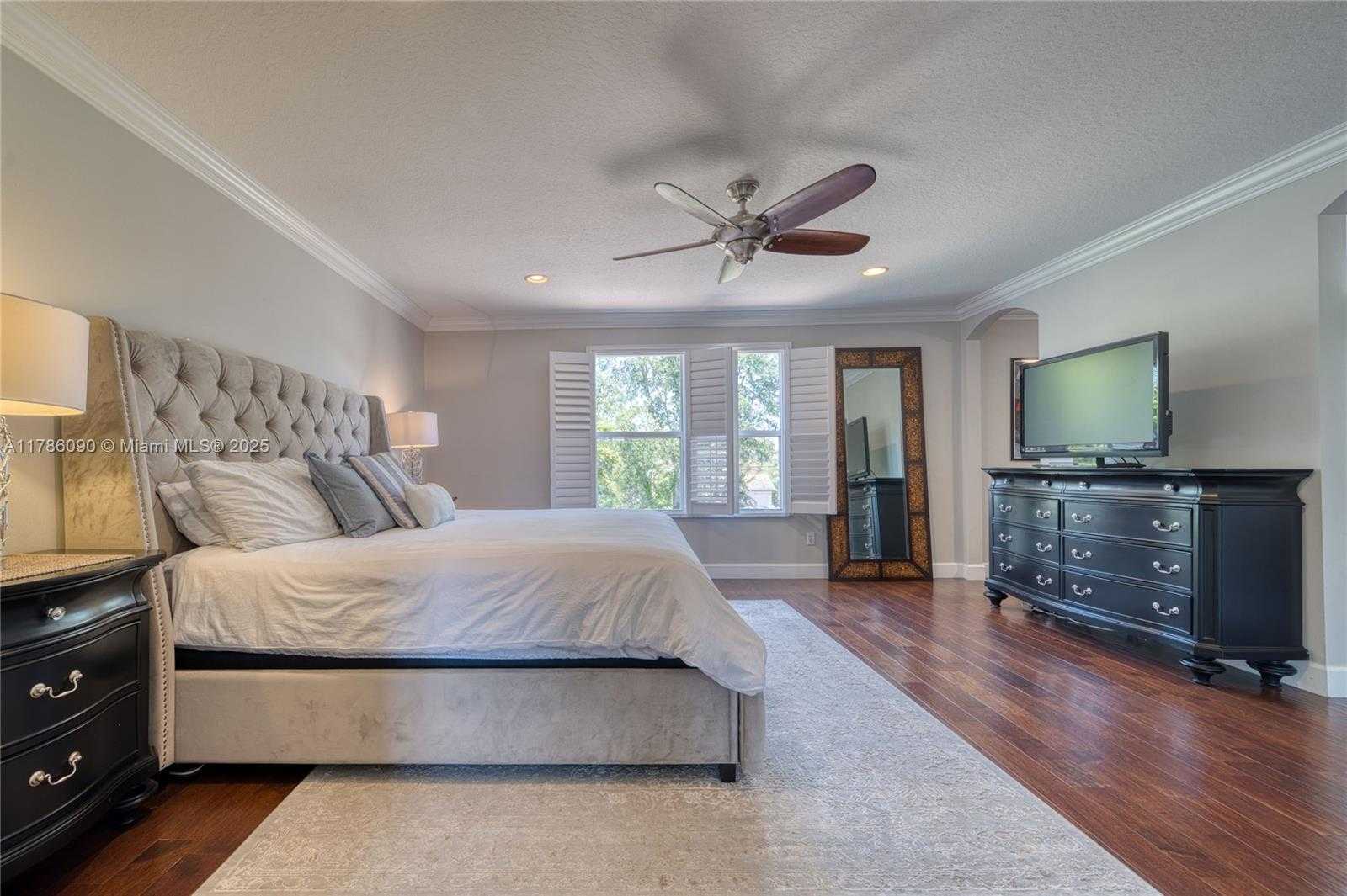 Small Image of 1454 NEWHAVEN POINT LN, West Palm Beach Number 28
