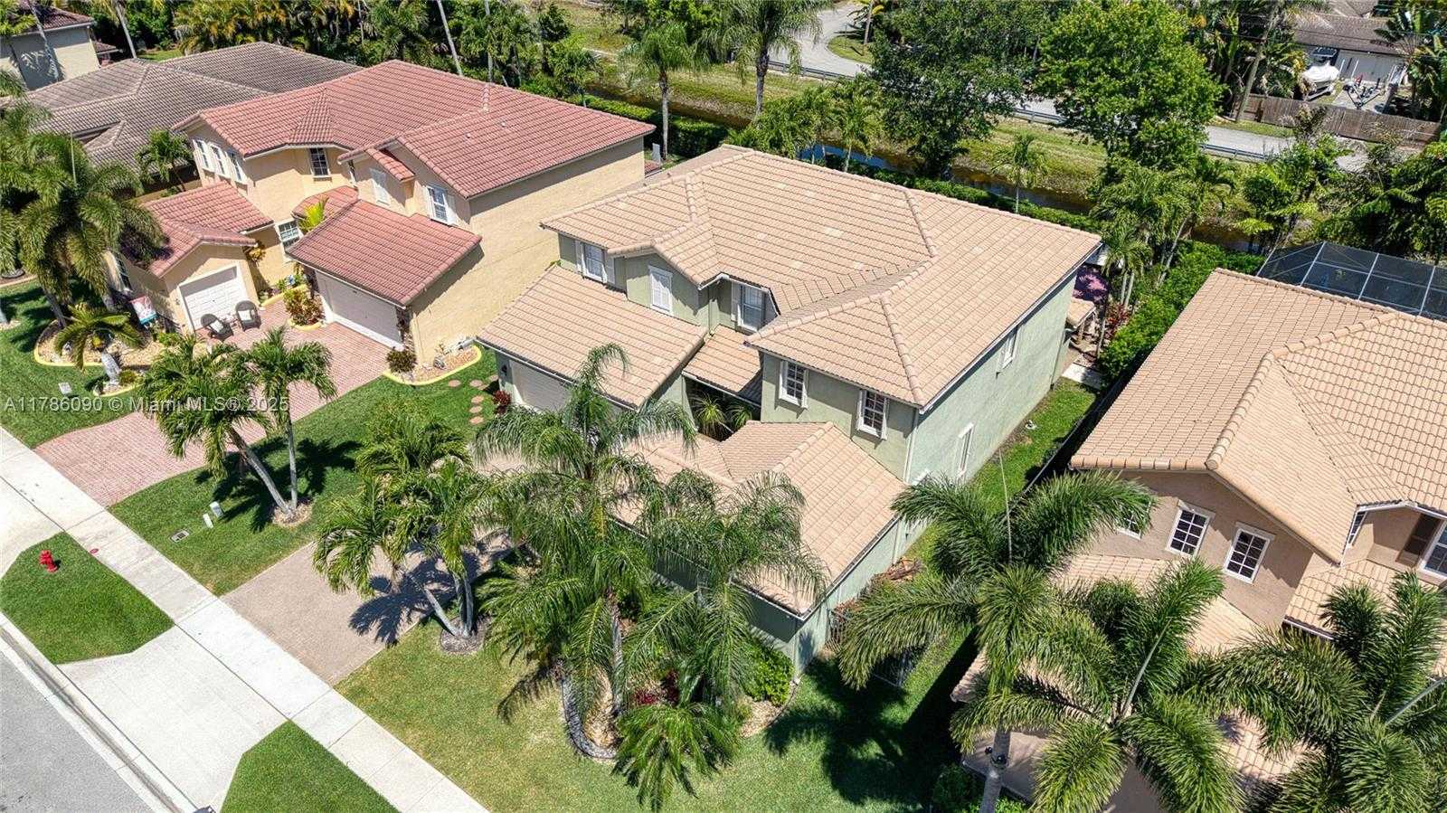 Small Image of 1454 NEWHAVEN POINT LN, West Palm Beach Number 3
