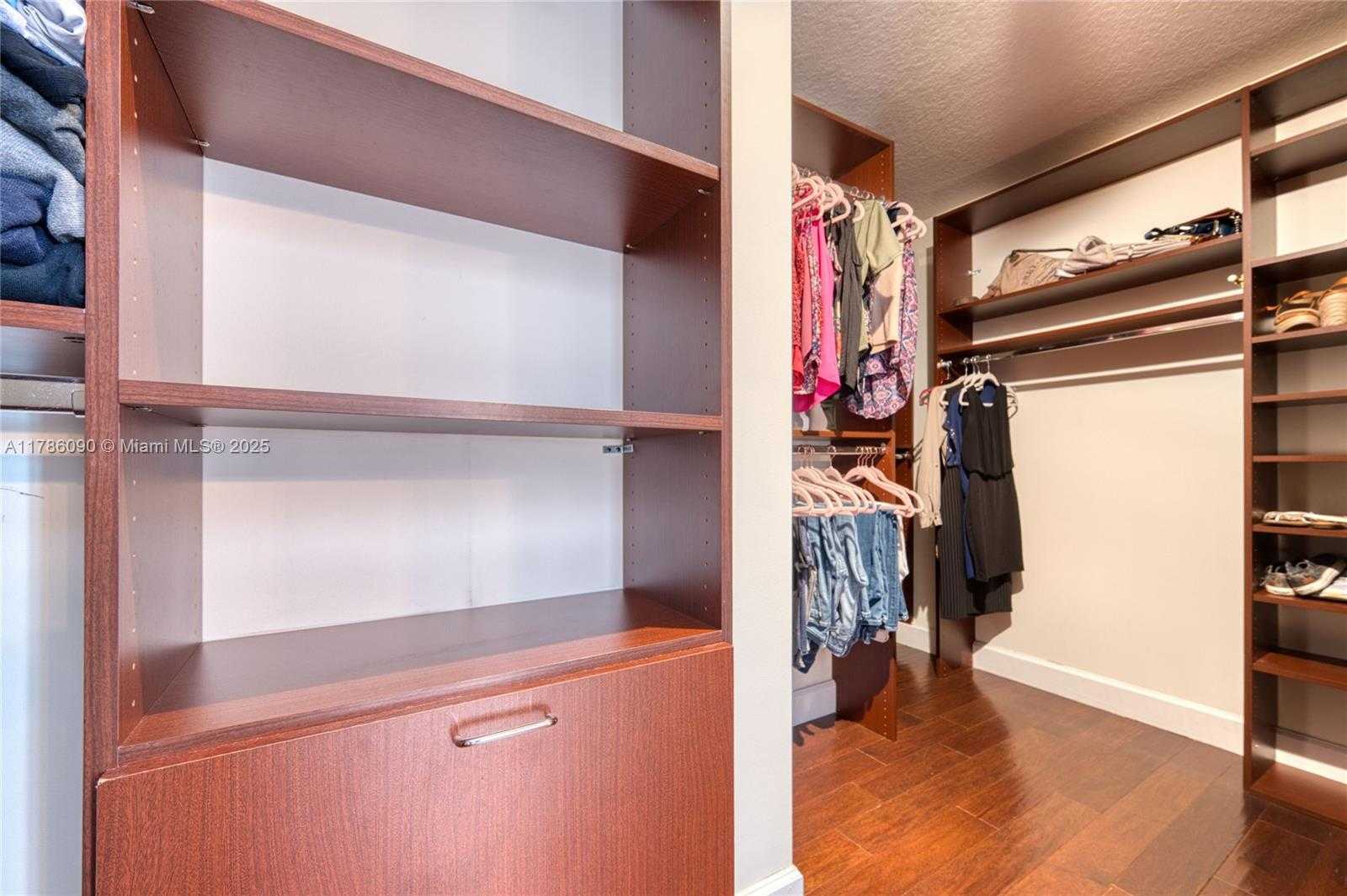 Small Image of 1454 NEWHAVEN POINT LN, West Palm Beach Number 35