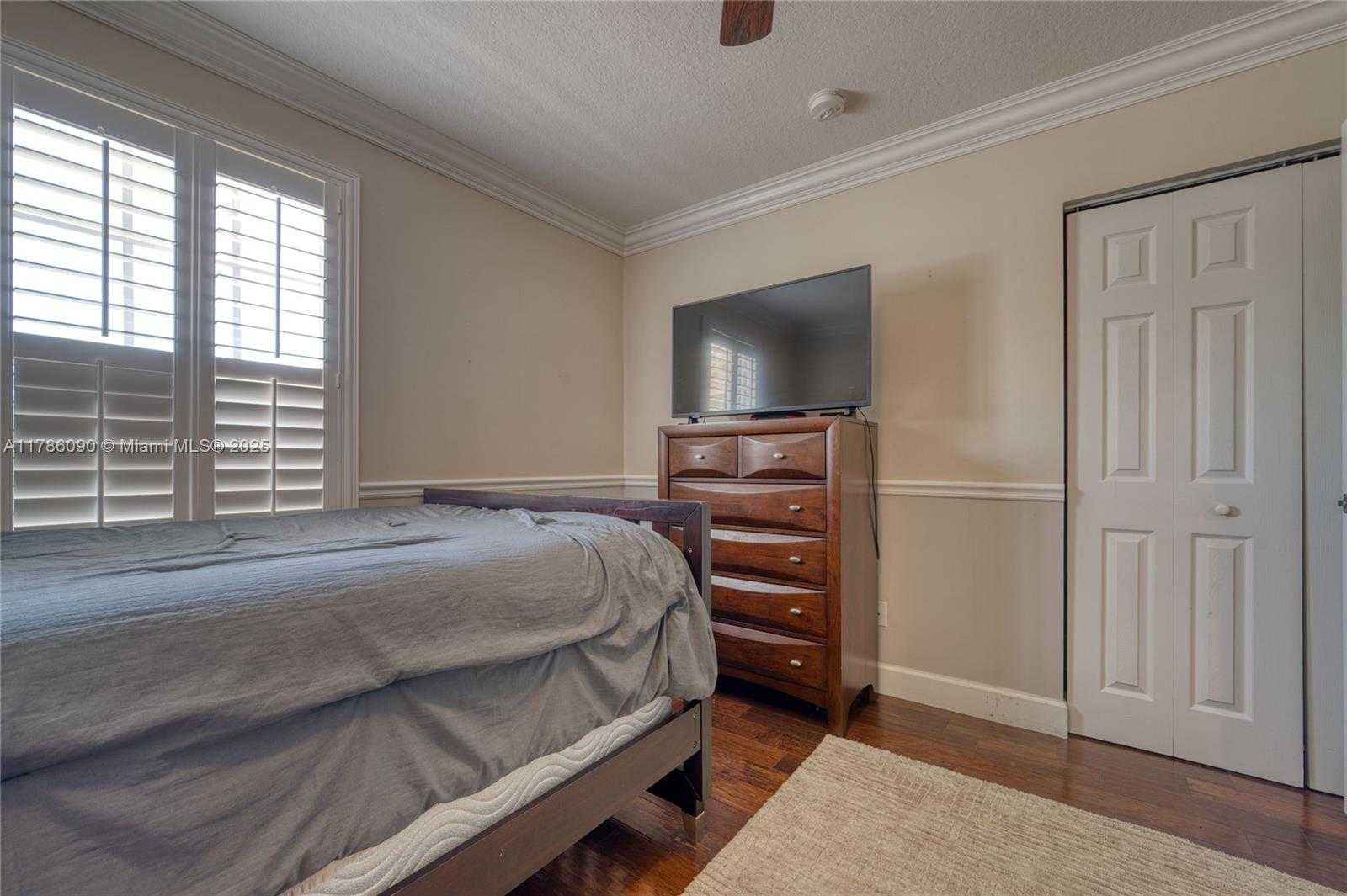 Small Image of 1454 NEWHAVEN POINT LN, West Palm Beach Number 39