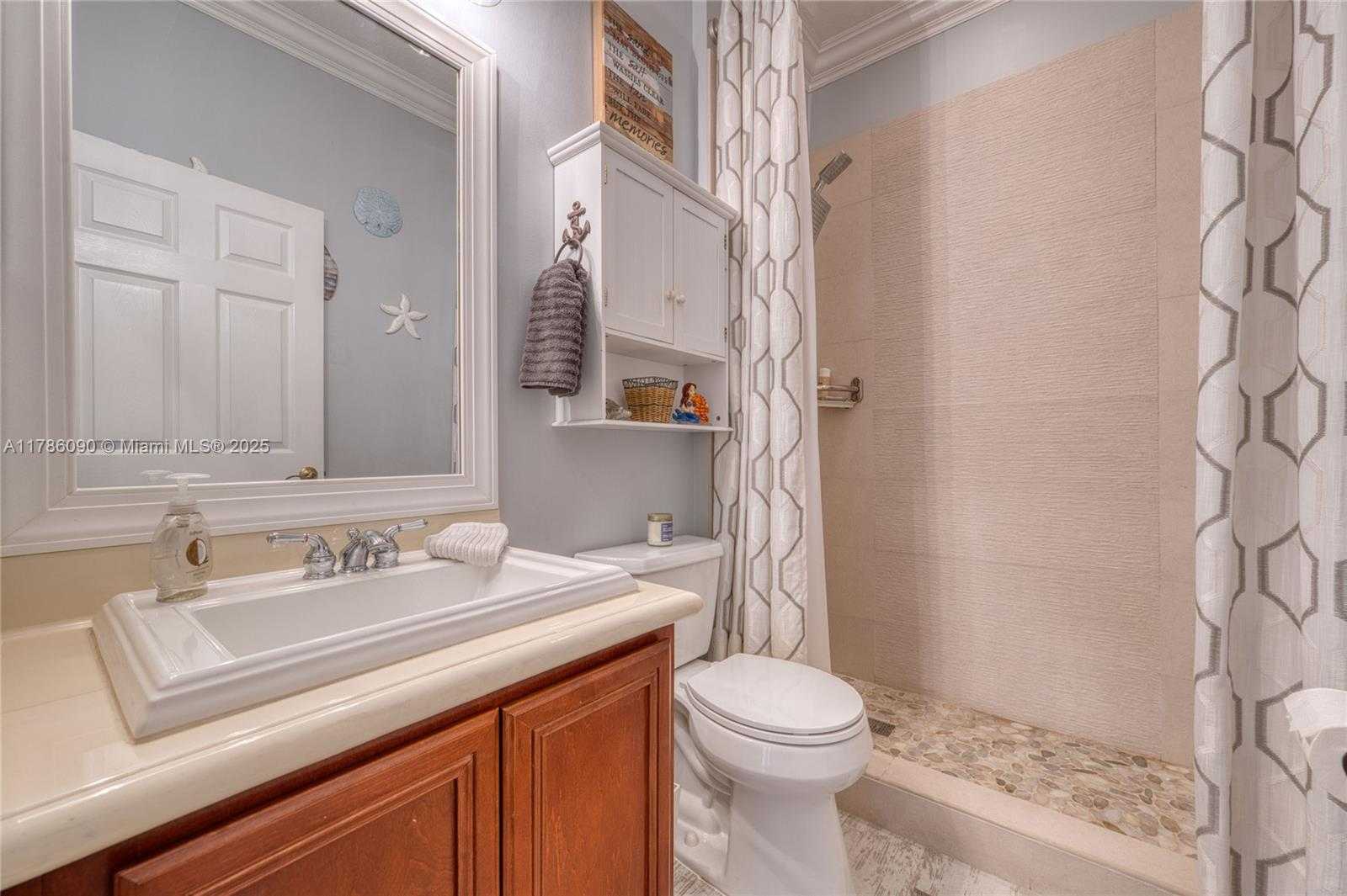 Small Image of 1454 NEWHAVEN POINT LN, West Palm Beach Number 47