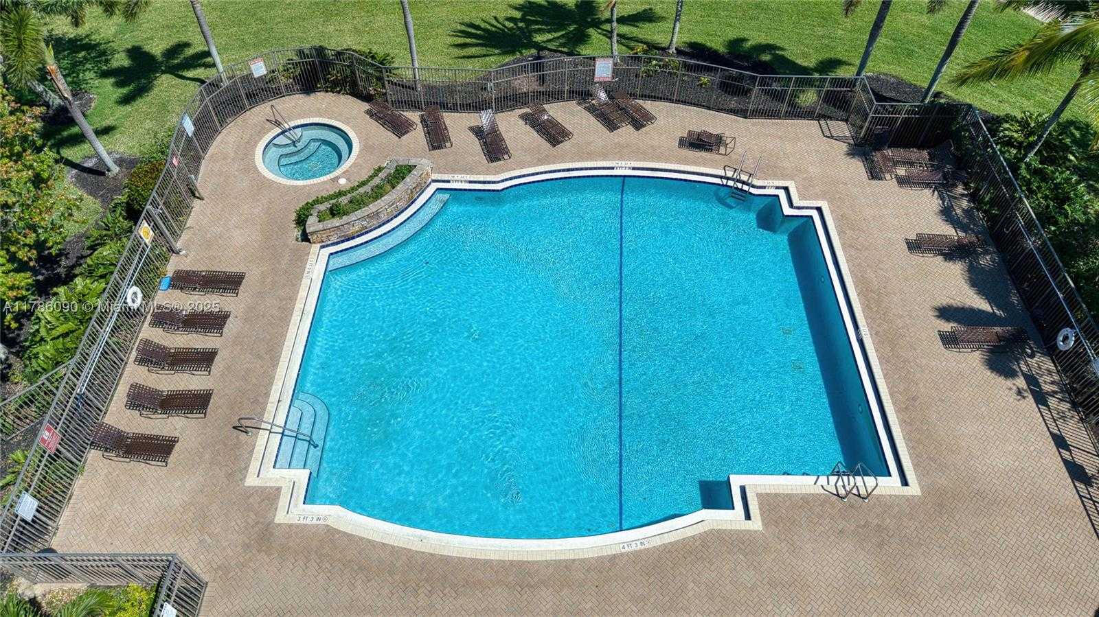 Small Image of 1454 NEWHAVEN POINT LN, West Palm Beach Number 60