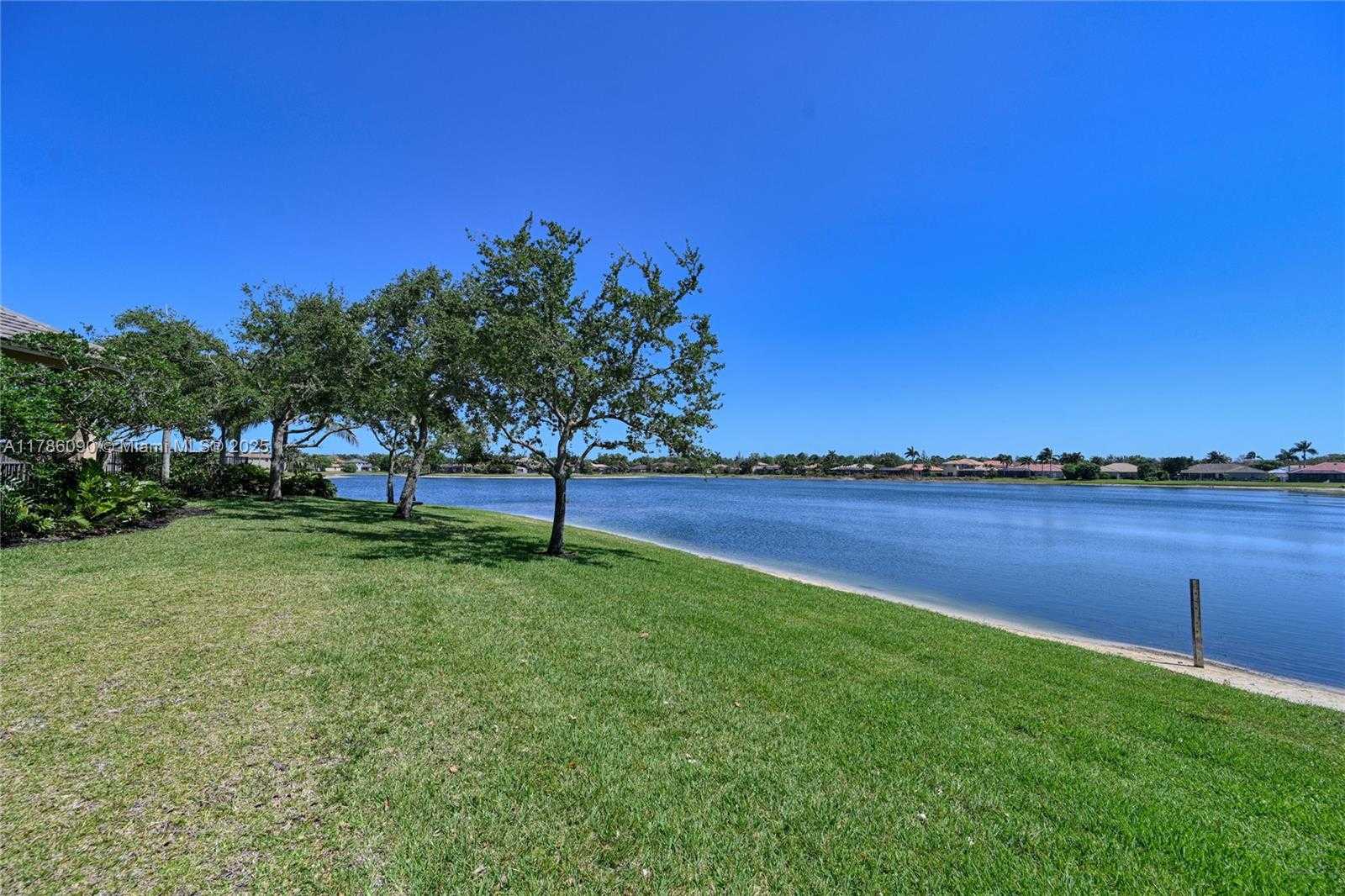 Small Image of 1454 NEWHAVEN POINT LN, West Palm Beach Number 61