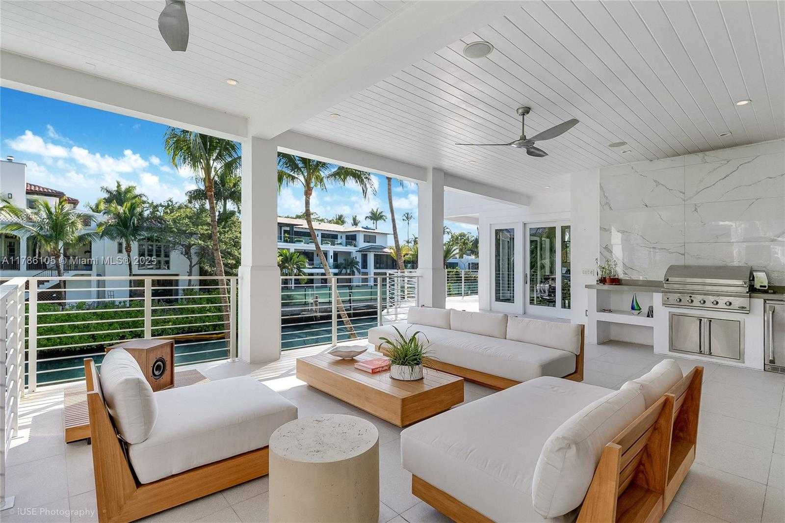 Small Image of 3835 CAROLE CT, Miami Number 20