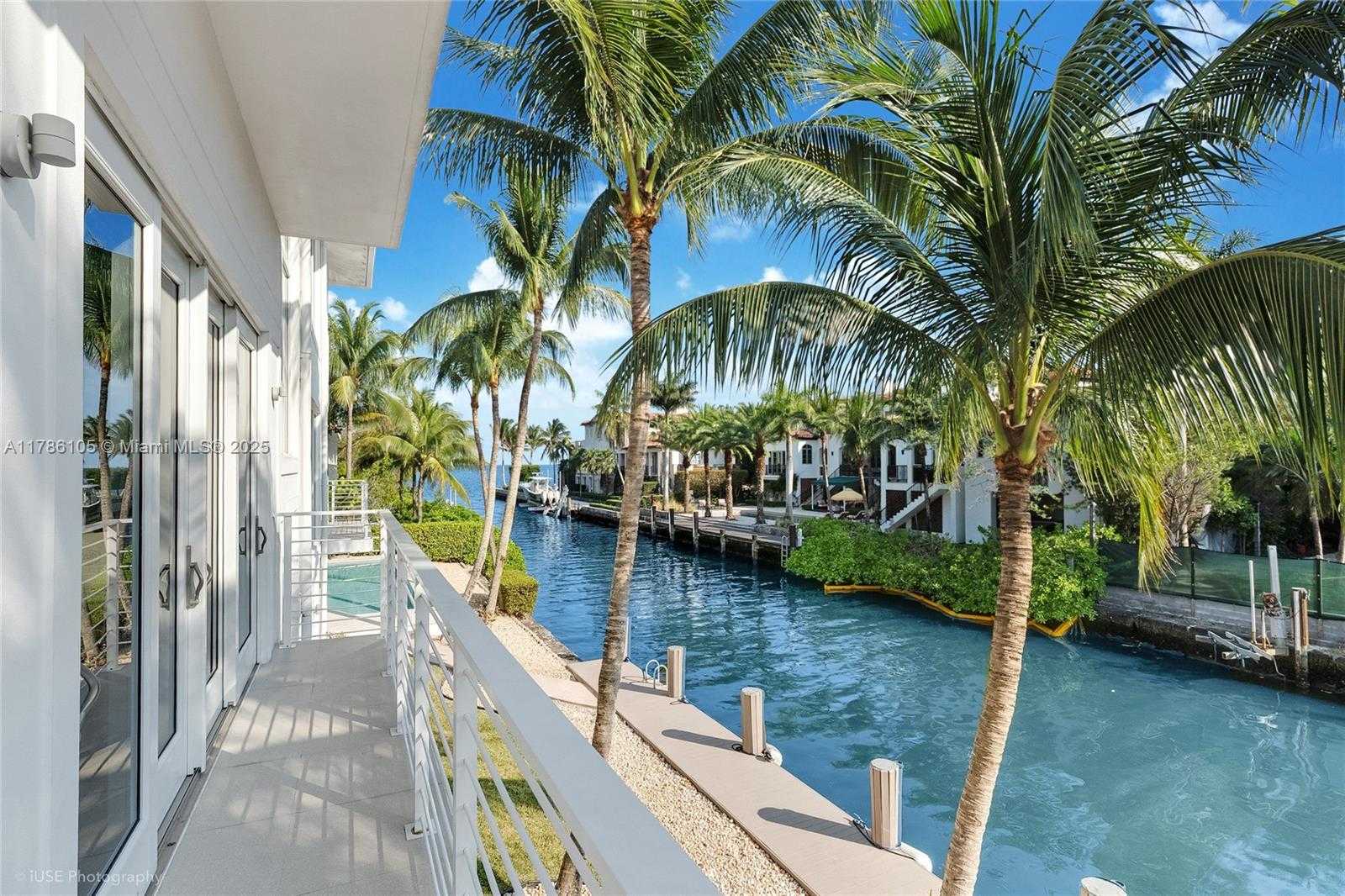 Small Image of 3835 CAROLE CT, Miami Number 22