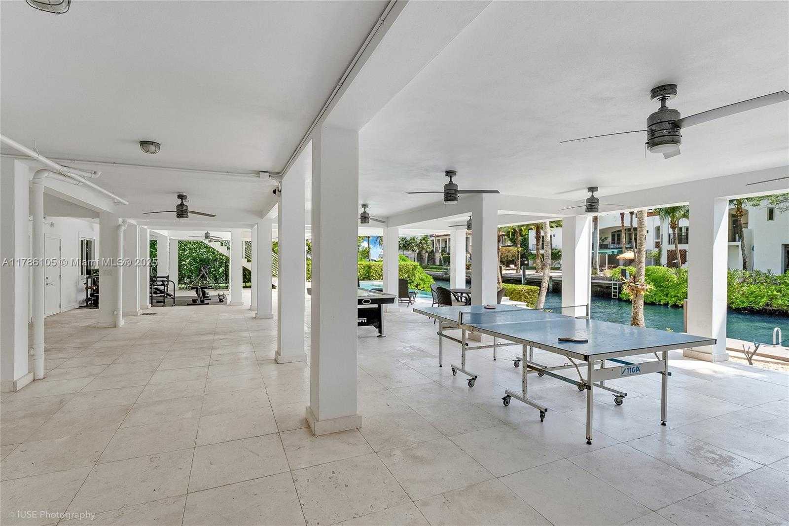 Small Image of 3835 CAROLE CT, Miami Number 35