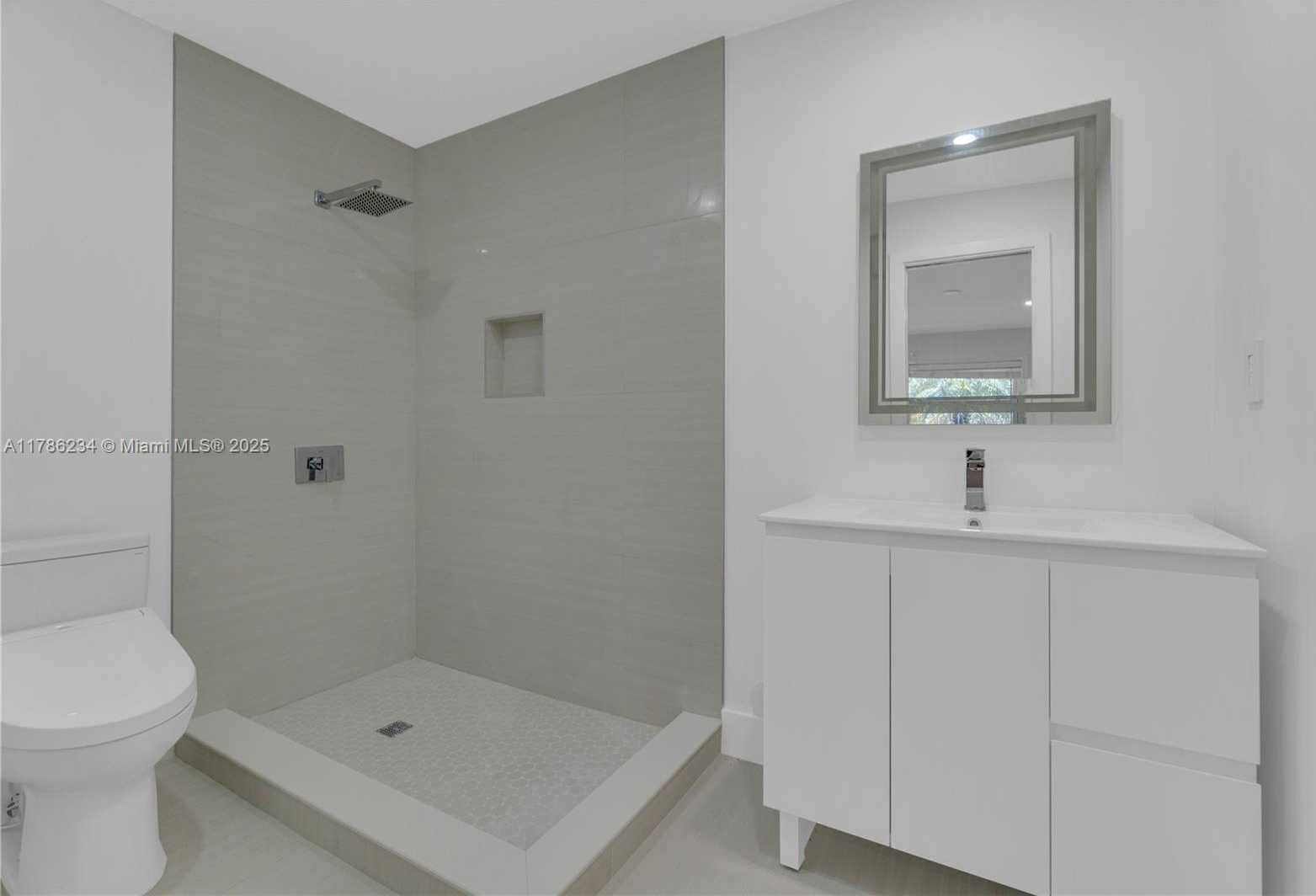 Small Image of 806 NORTH EAST 4TH ST, Hallandale Beach Number 20