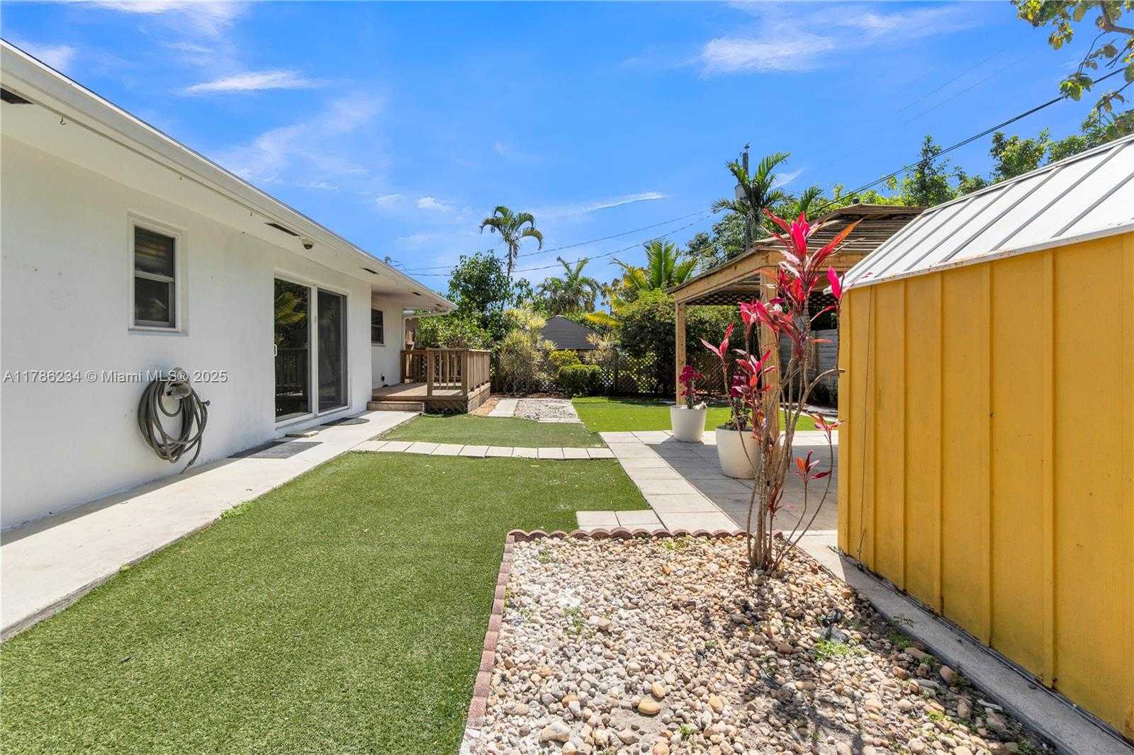 Small Image of 806 NORTH EAST 4TH ST, Hallandale Beach Number 24