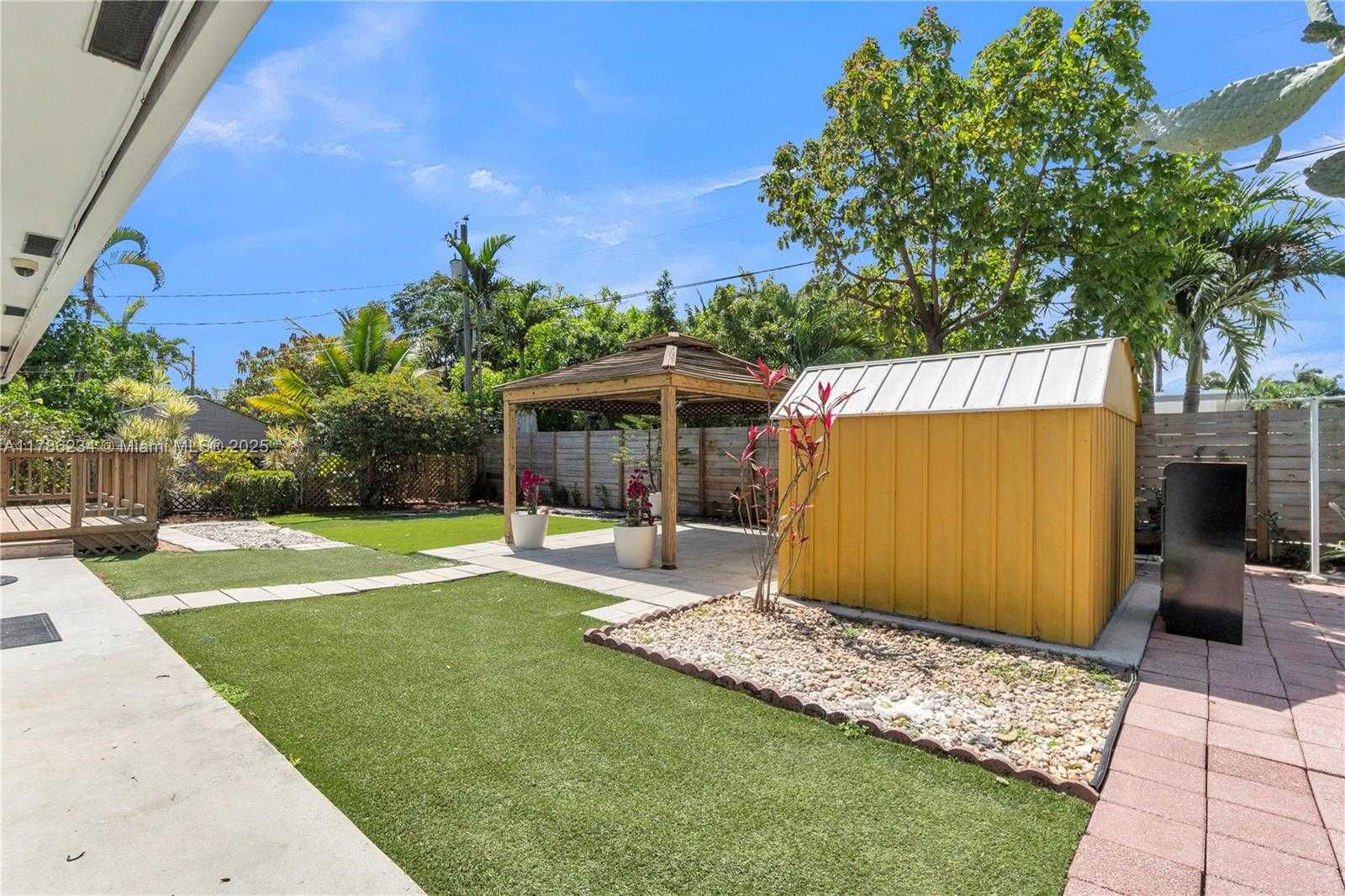 Small Image of 806 NORTH EAST 4TH ST, Hallandale Beach Number 25