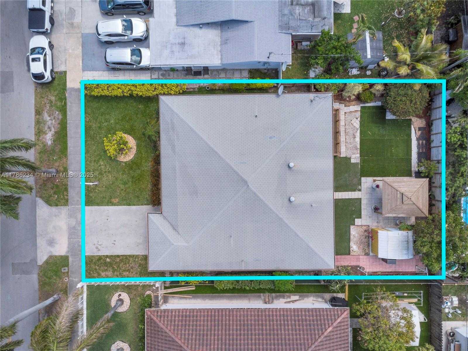 Small Image of 806 NORTH EAST 4TH ST, Hallandale Beach Number 31