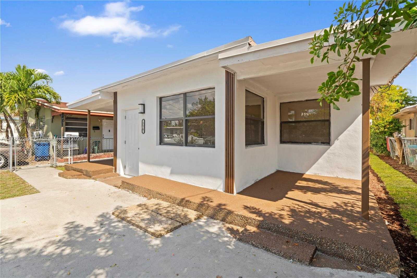 Small Image of 720 NORTH WEST 6TH ST, Hallandale Beach Number 14