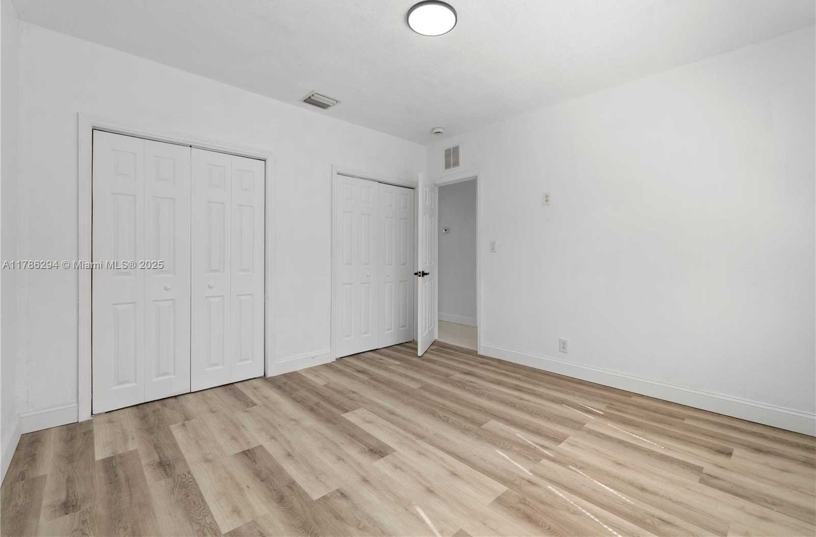 Small Image of 720 NORTH WEST 6TH ST, Hallandale Beach Number 9