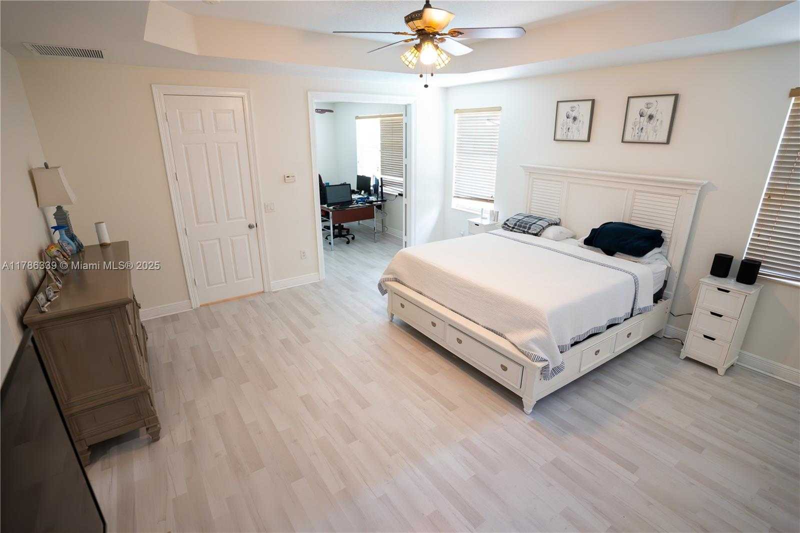 Small Image of 5101 SOUTH WEST 173RD AVE, Miramar Number 12