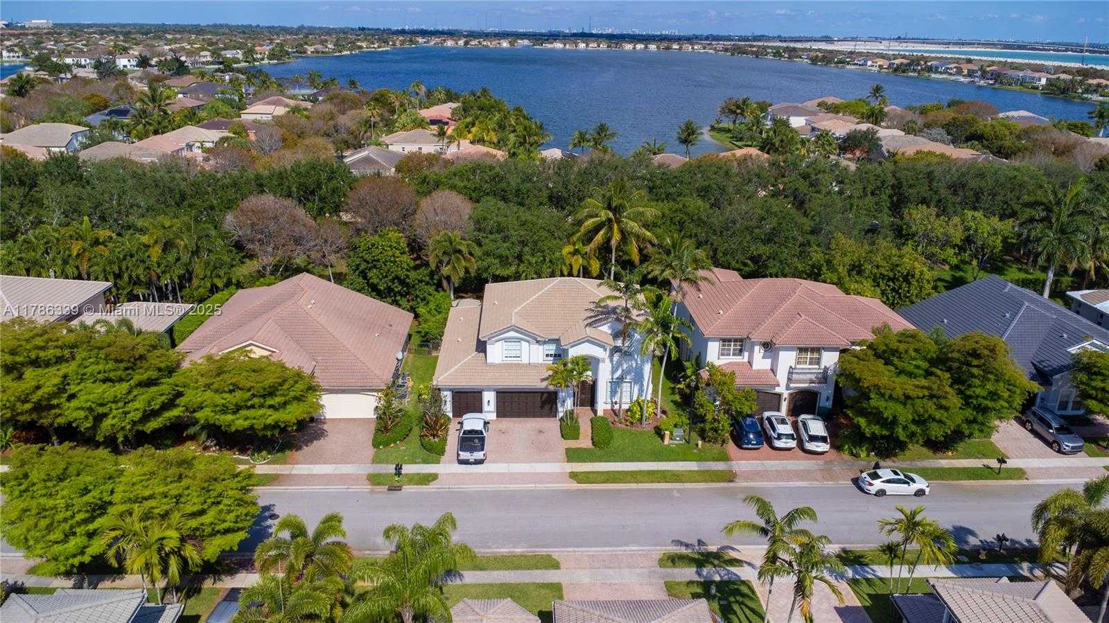 Small Image of 5101 SOUTH WEST 173RD AVE, Miramar Number 2