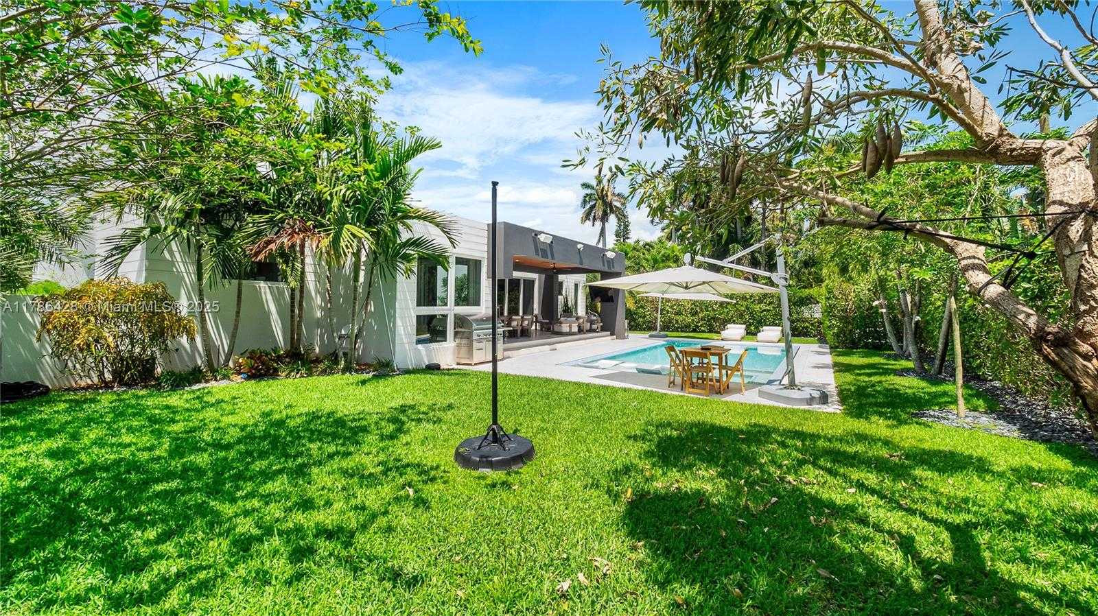 Small Image of 10603 NORTH EAST 11TH AVE, Miami Shores Number 18