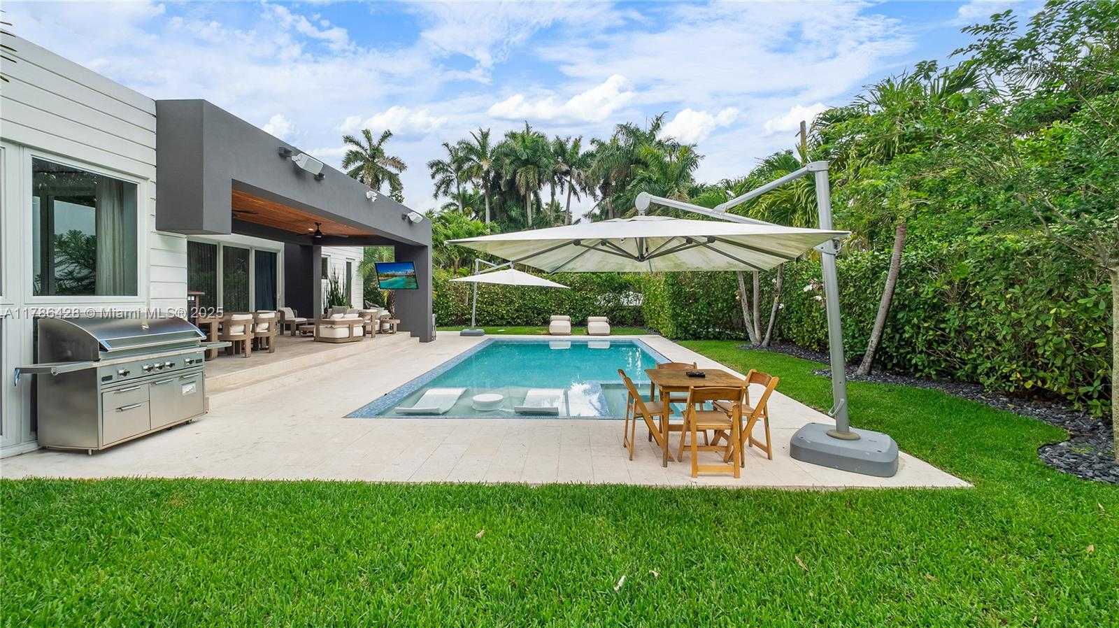 Small Image of 10603 NORTH EAST 11TH AVE, Miami Shores Number 28