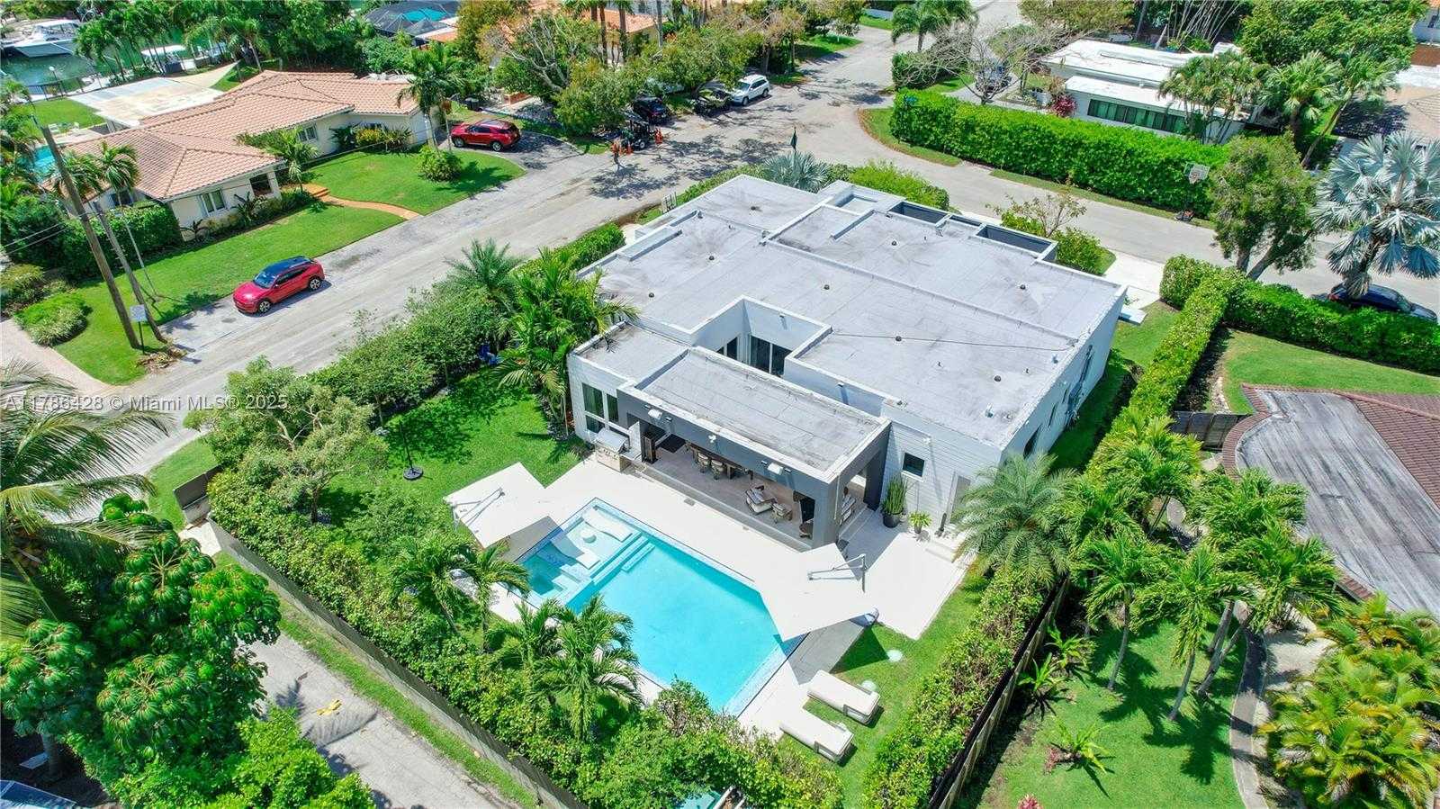 Small Image of 10603 NORTH EAST 11TH AVE, Miami Shores Number 4