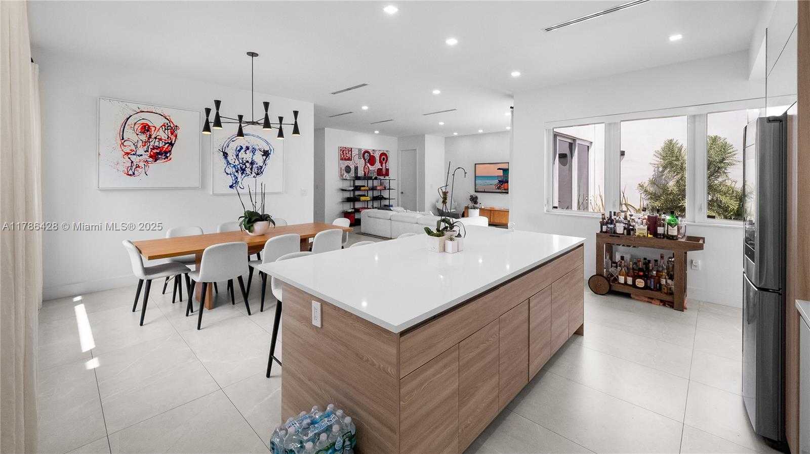 Small Image of 10603 NORTH EAST 11TH AVE, Miami Shores Number 47