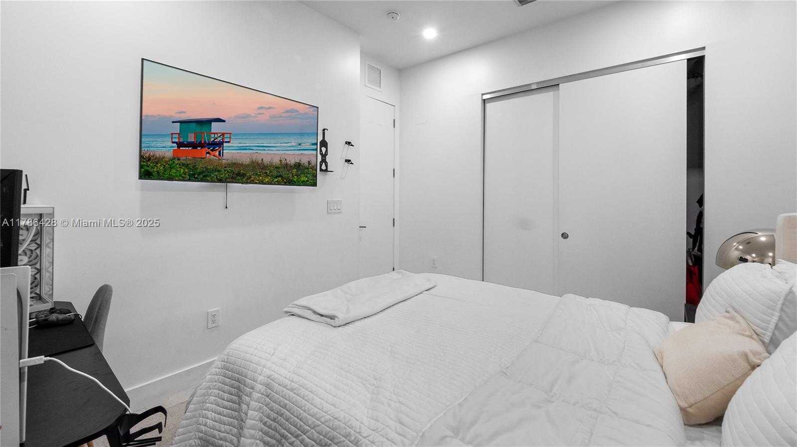 Small Image of 10603 NORTH EAST 11TH AVE, Miami Shores Number 53