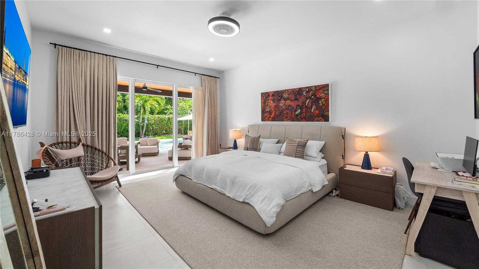 Small Image of 10603 NORTH EAST 11TH AVE, Miami Shores Number 54
