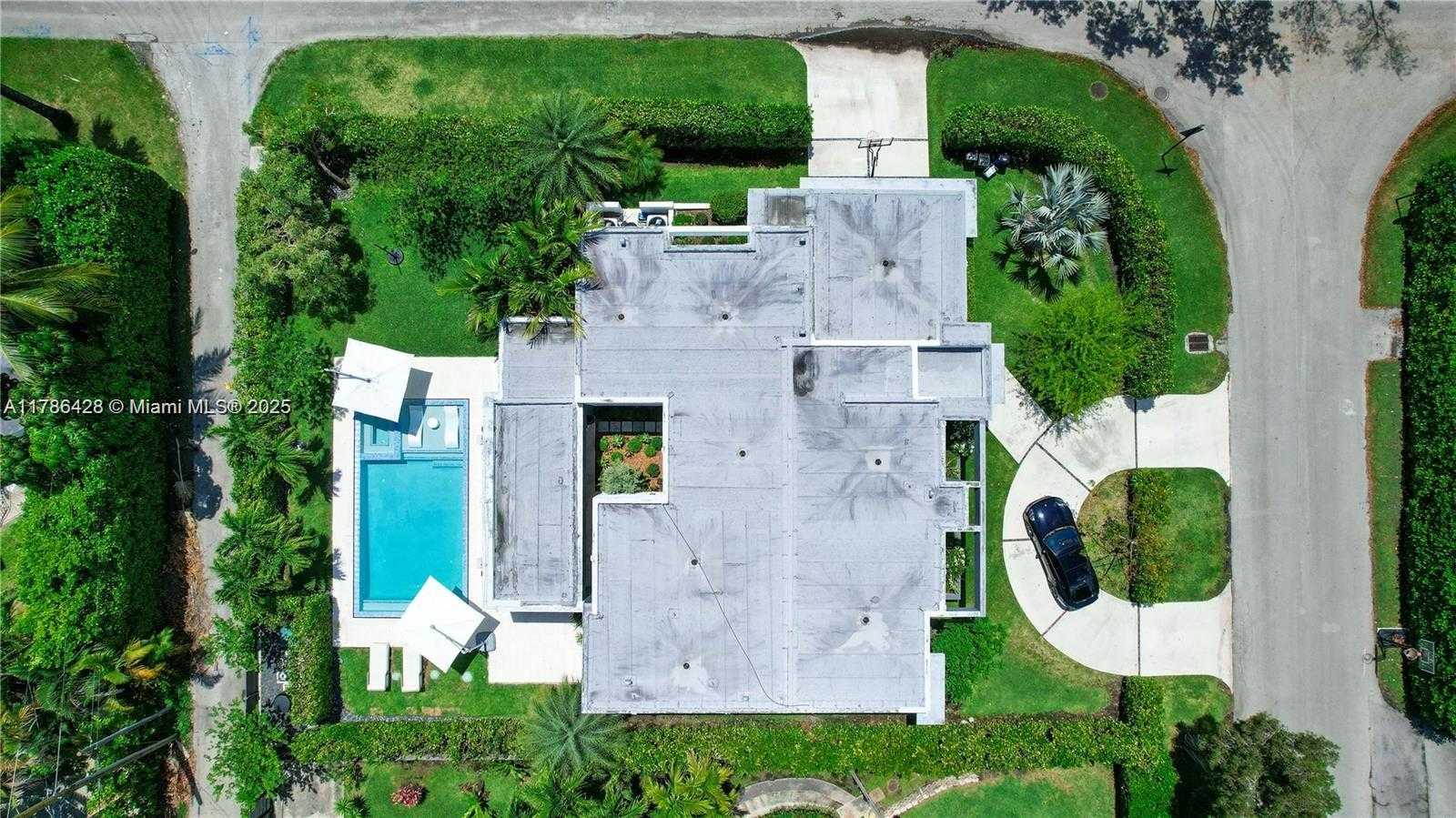 Small Image of 10603 NORTH EAST 11TH AVE, Miami Shores Number 65