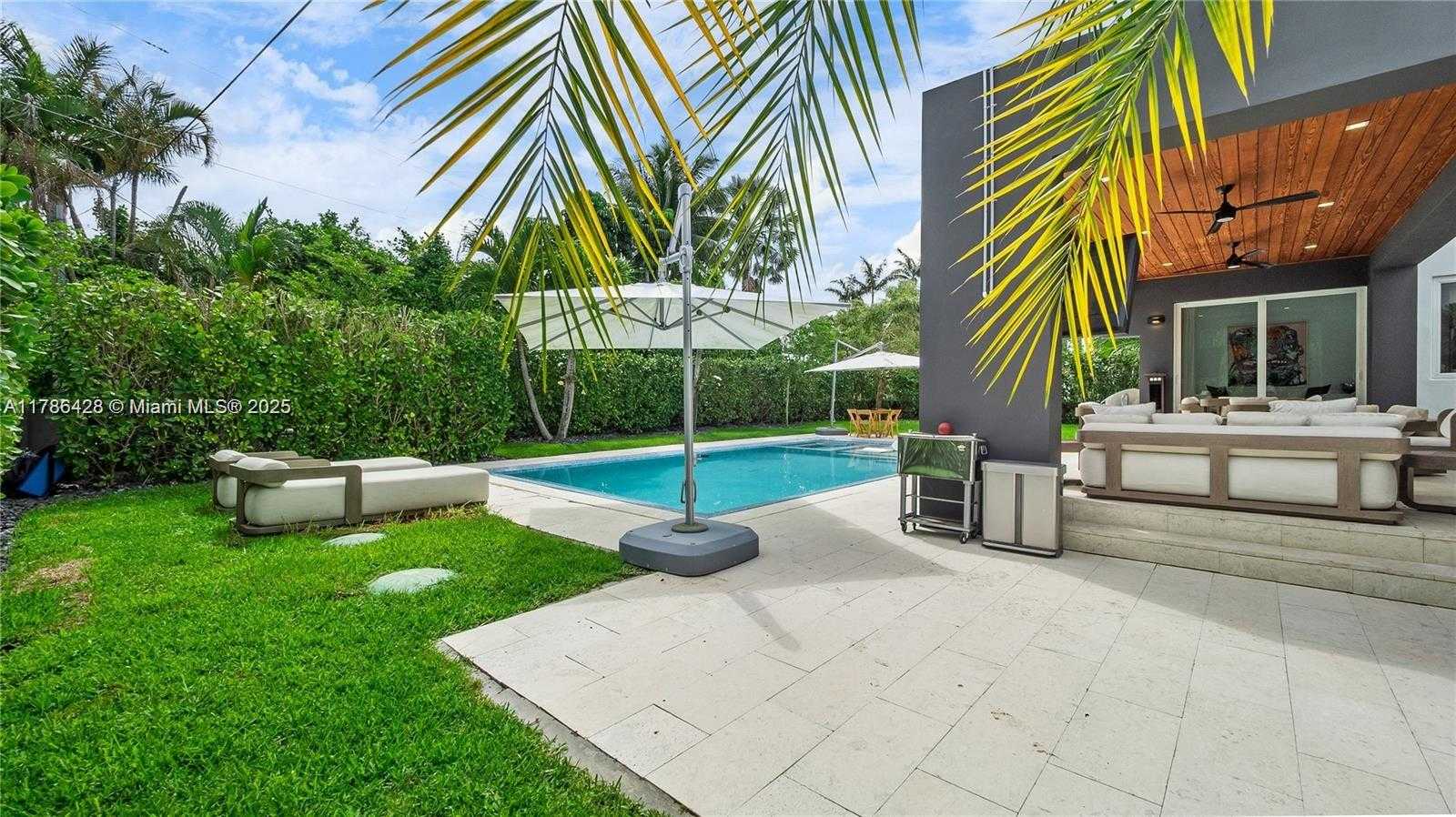 Small Image of 10603 NORTH EAST 11TH AVE, Miami Shores Number 84