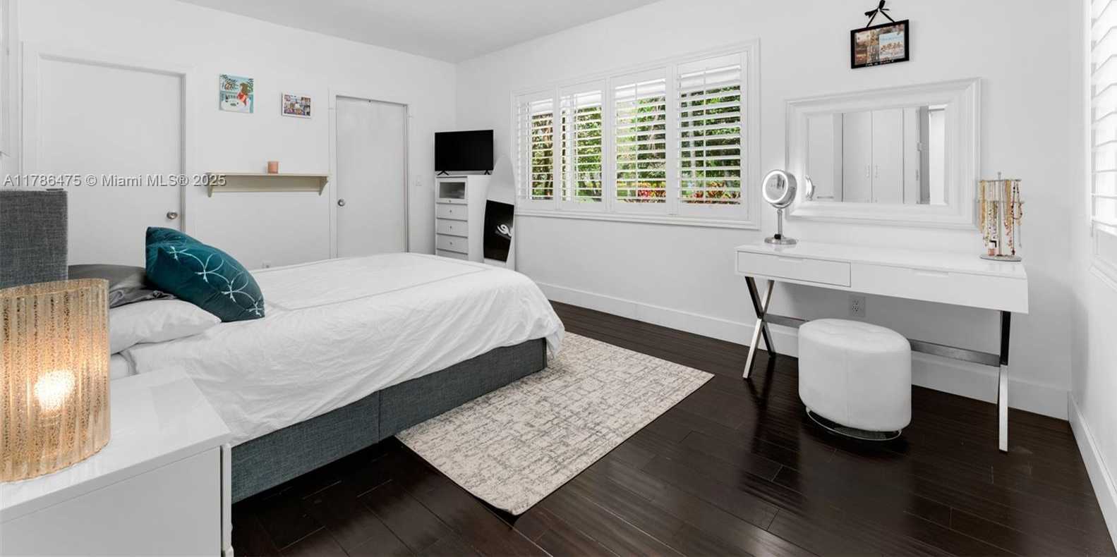 Small Image of 8820 SOUTH WEST 104TH ST, Miami Number 12