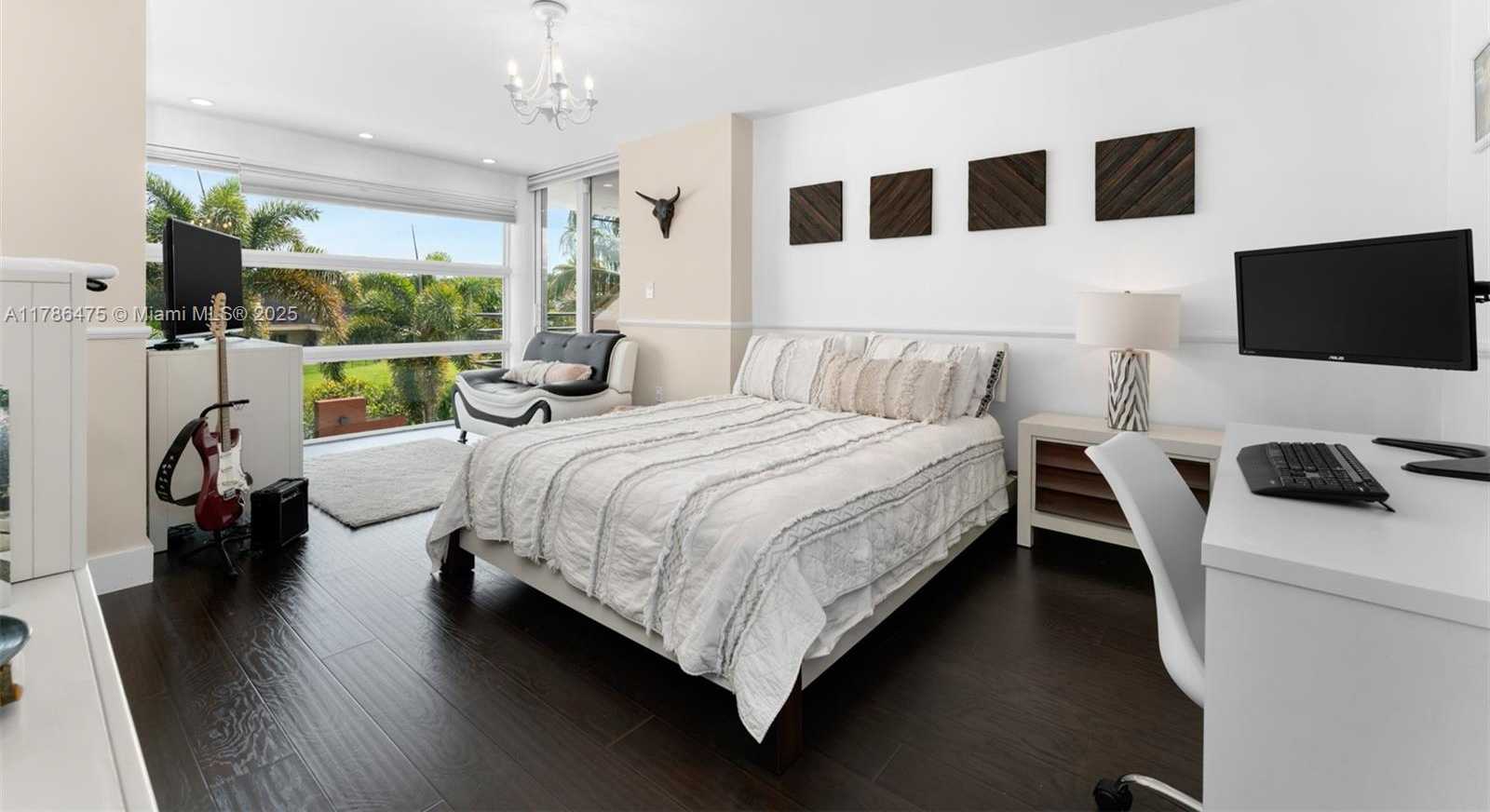 Small Image of 8820 SOUTH WEST 104TH ST, Miami Number 21