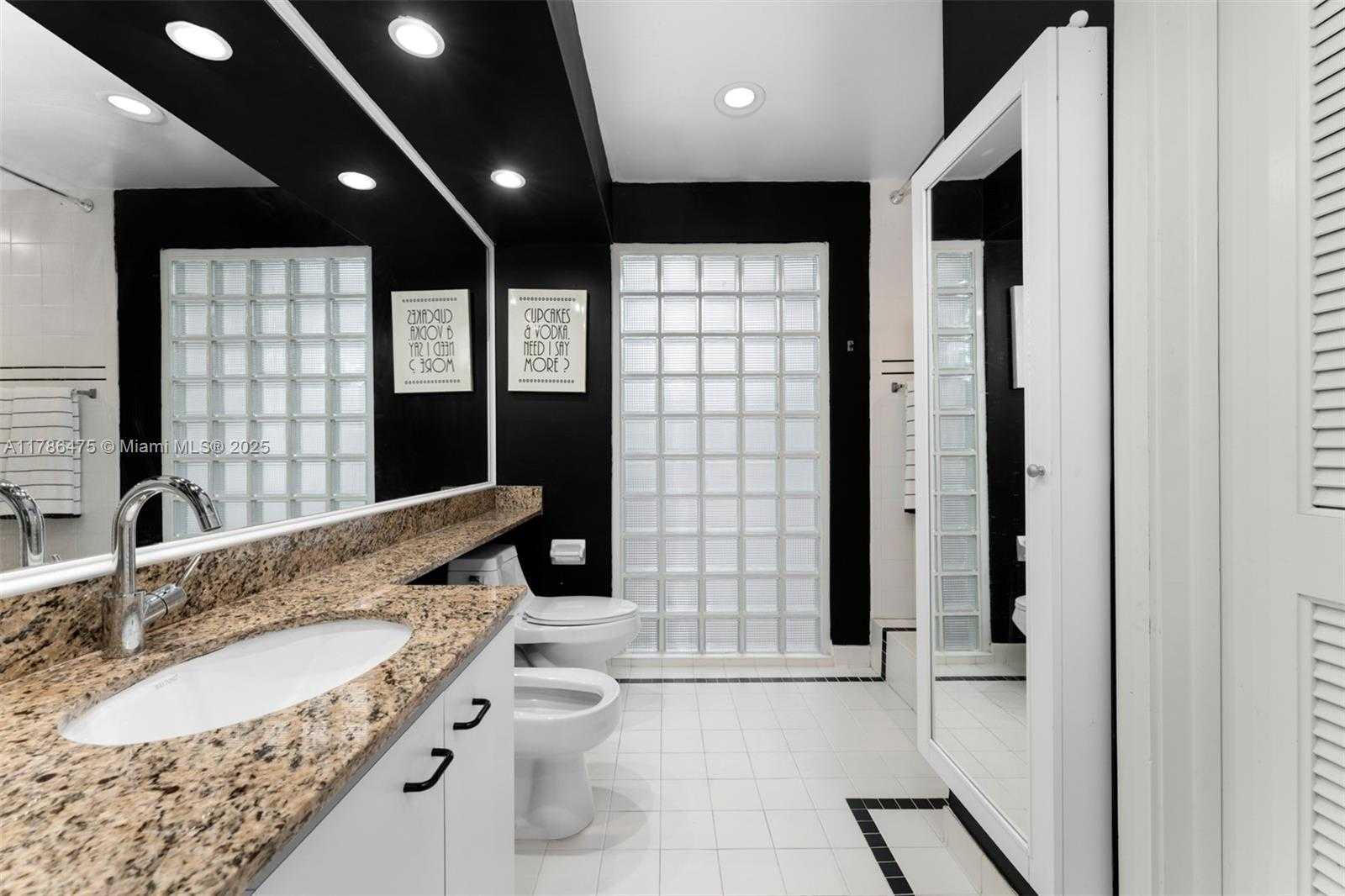 Small Image of 8820 SOUTH WEST 104TH ST, Miami Number 22