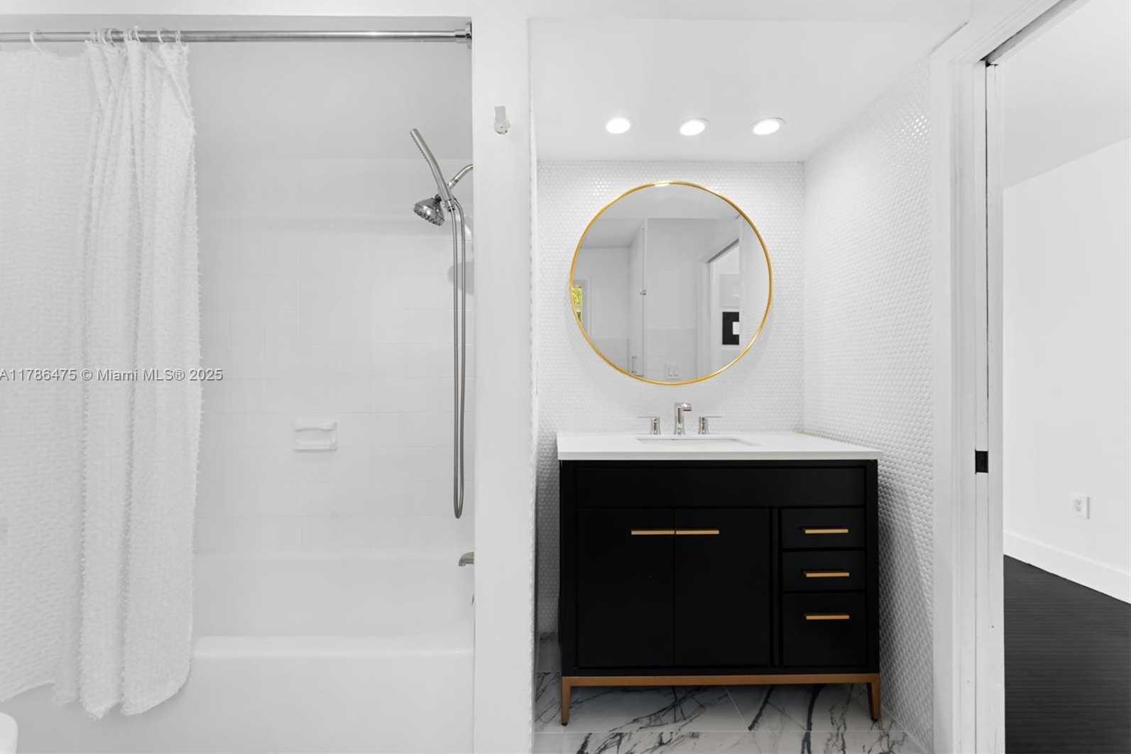 Small Image of 8820 SOUTH WEST 104TH ST, Miami Number 24