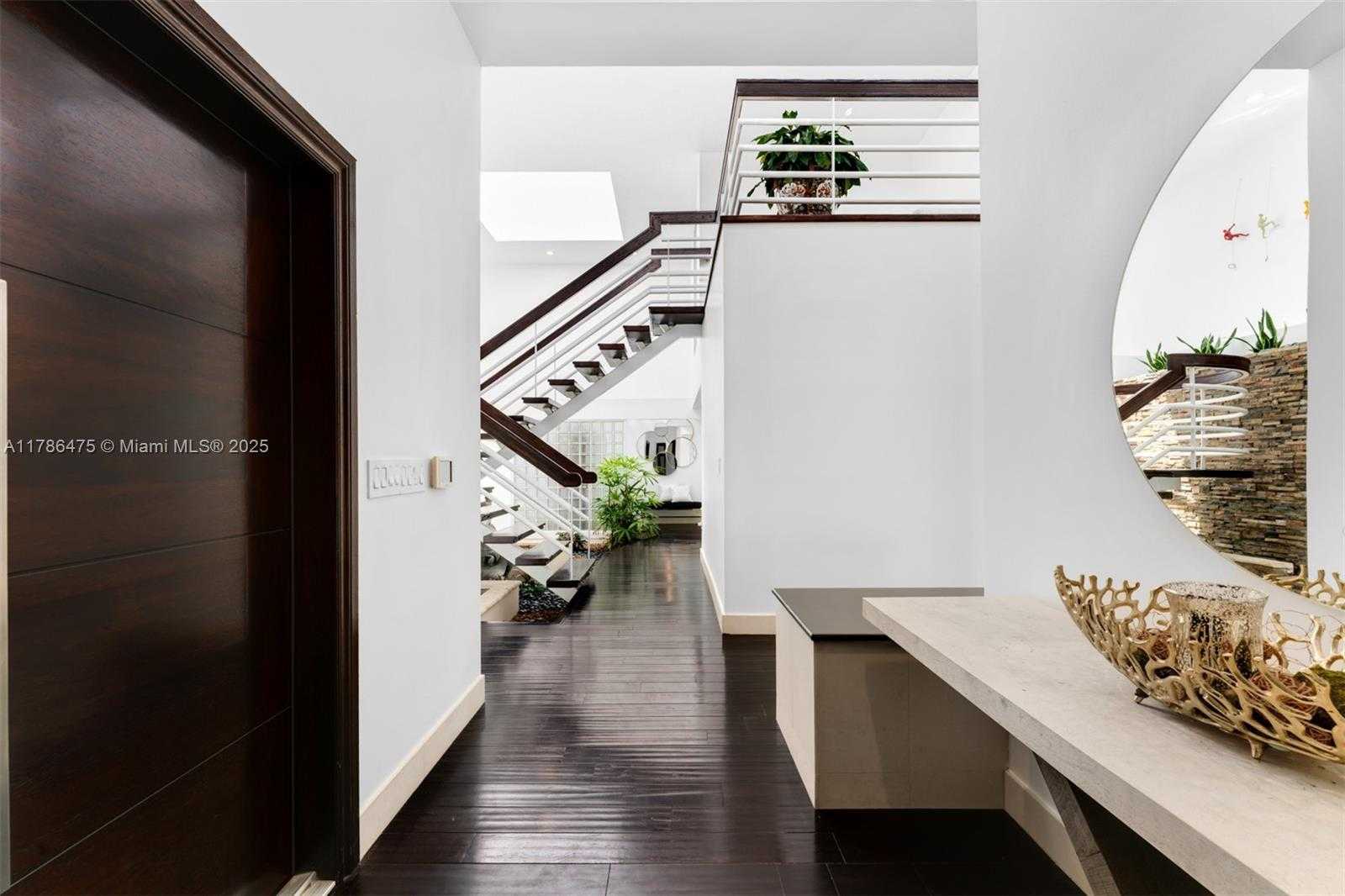 Small Image of 8820 SOUTH WEST 104TH ST, Miami Number 3