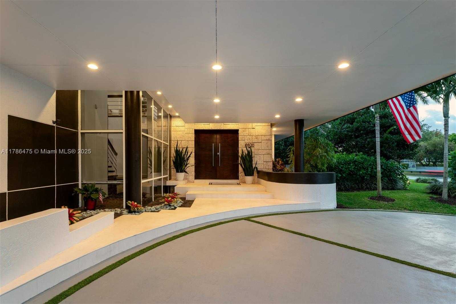 Small Image of 8820 SOUTH WEST 104TH ST, Miami Number 39