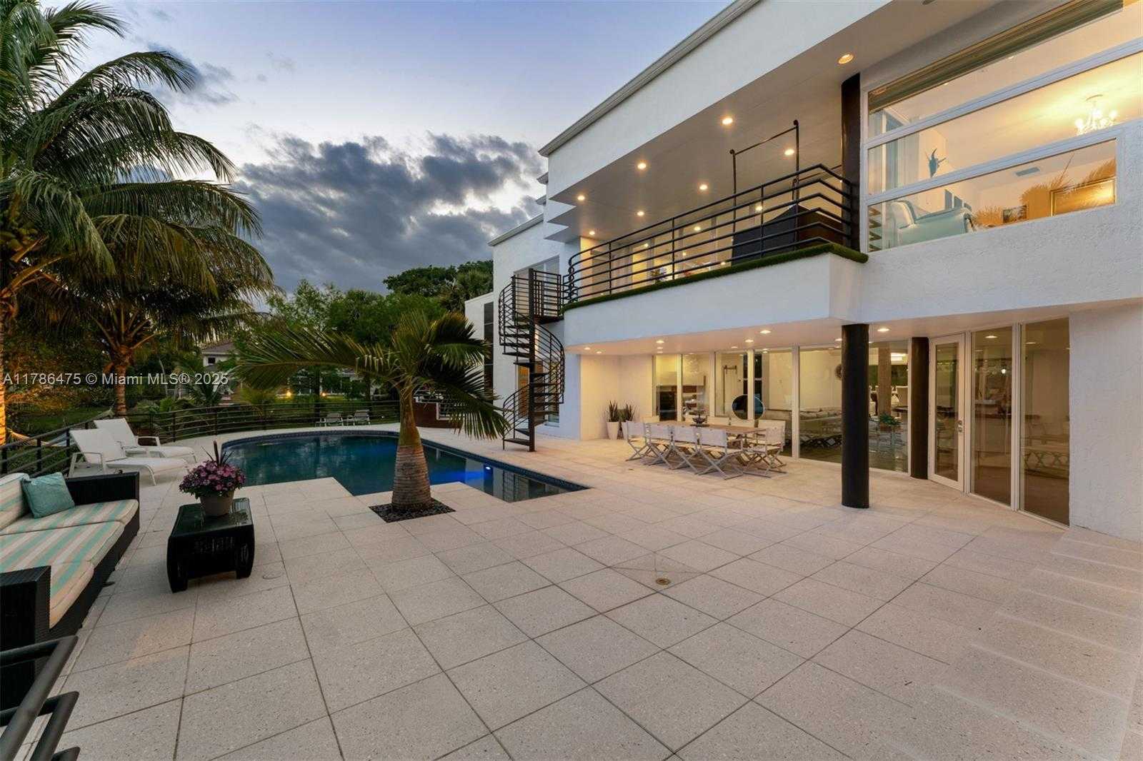 Small Image of 8820 SOUTH WEST 104TH ST, Miami Number 40