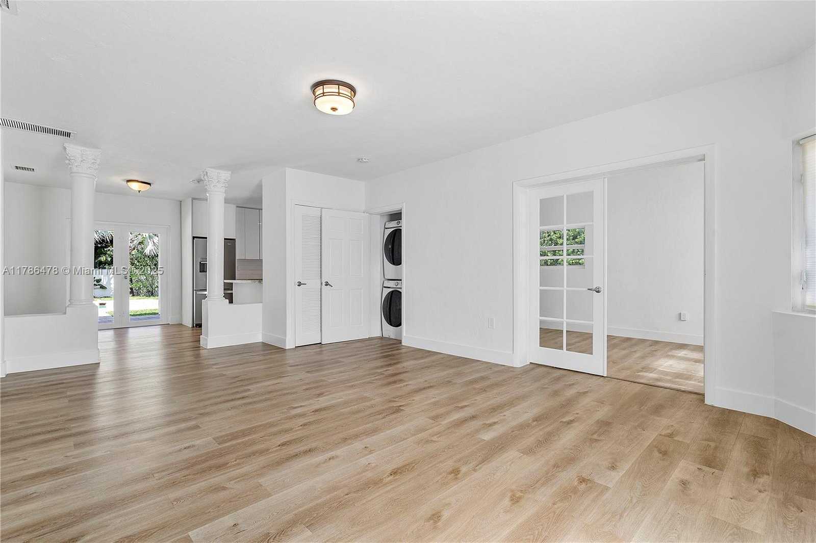 Small Image of 8934 HARDING AVE, Surfside Number 13