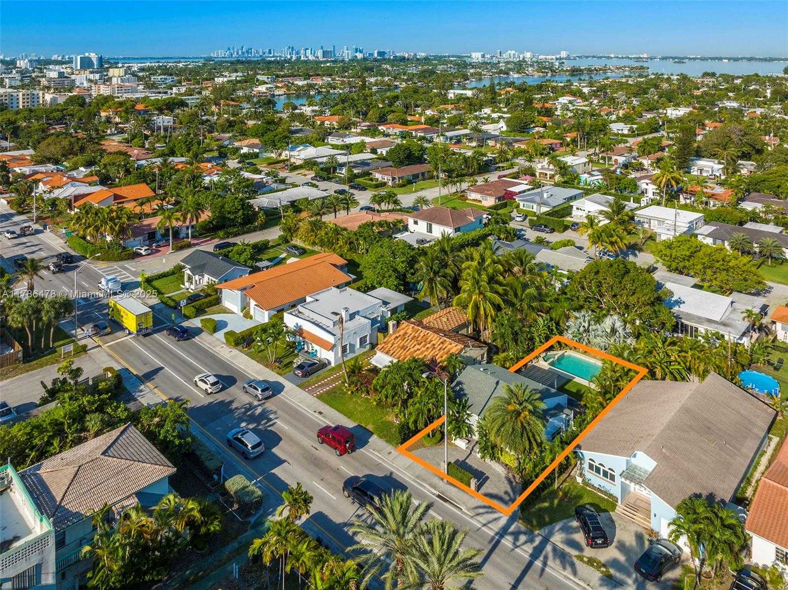 Small Image of 8934 HARDING AVE, Surfside Number 4